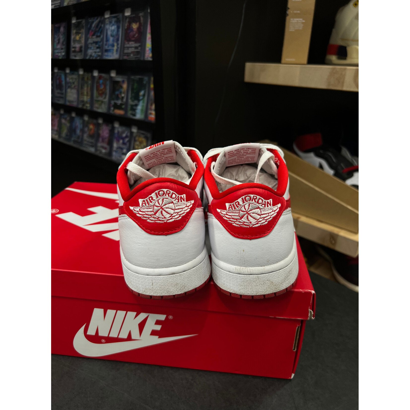 Jordan Jordan 1 Retro Low OG University Red Size 10, PREOWNED