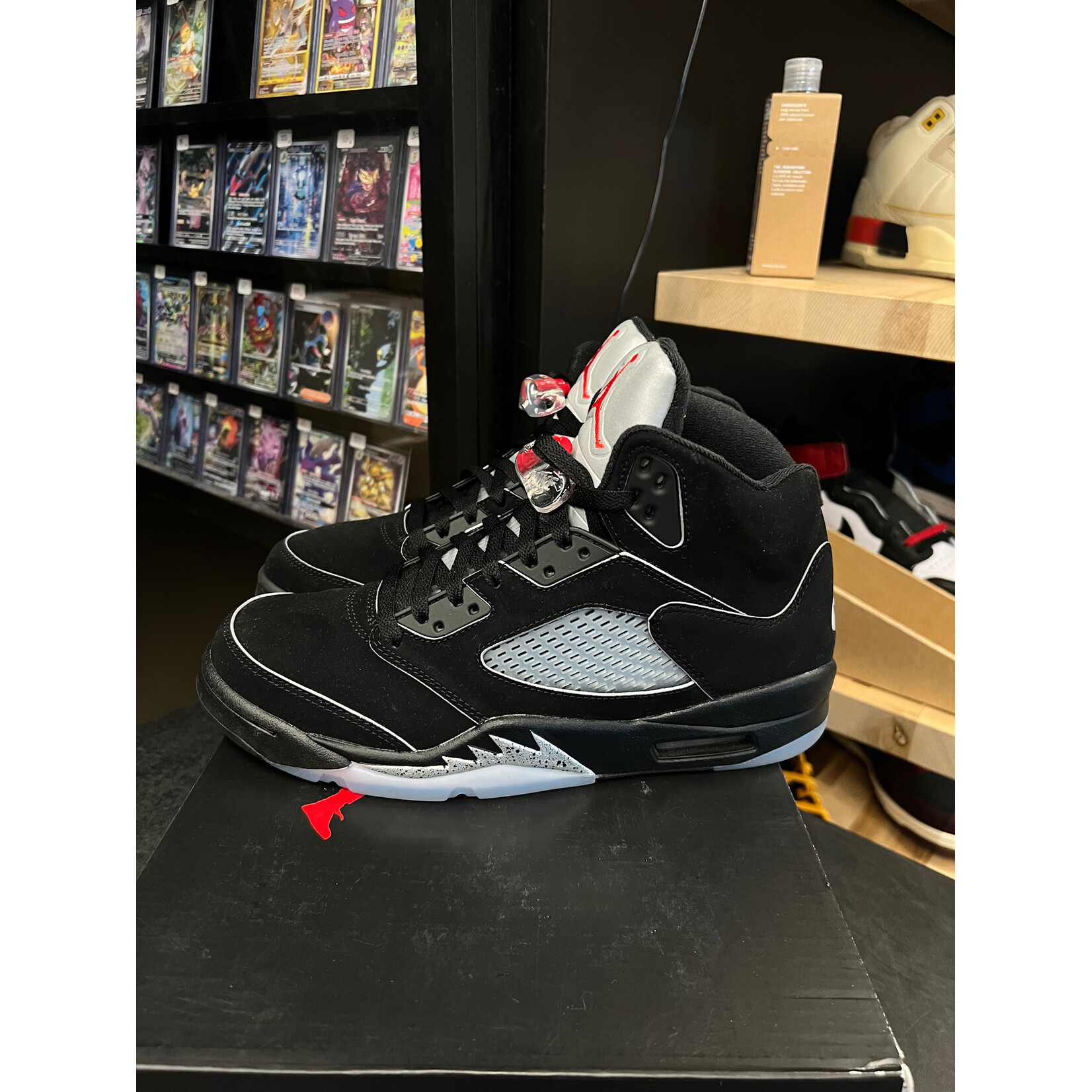 Jordan Jordan 5 Retro OG Black Metallic Reimagined Size 10, PREOWNED