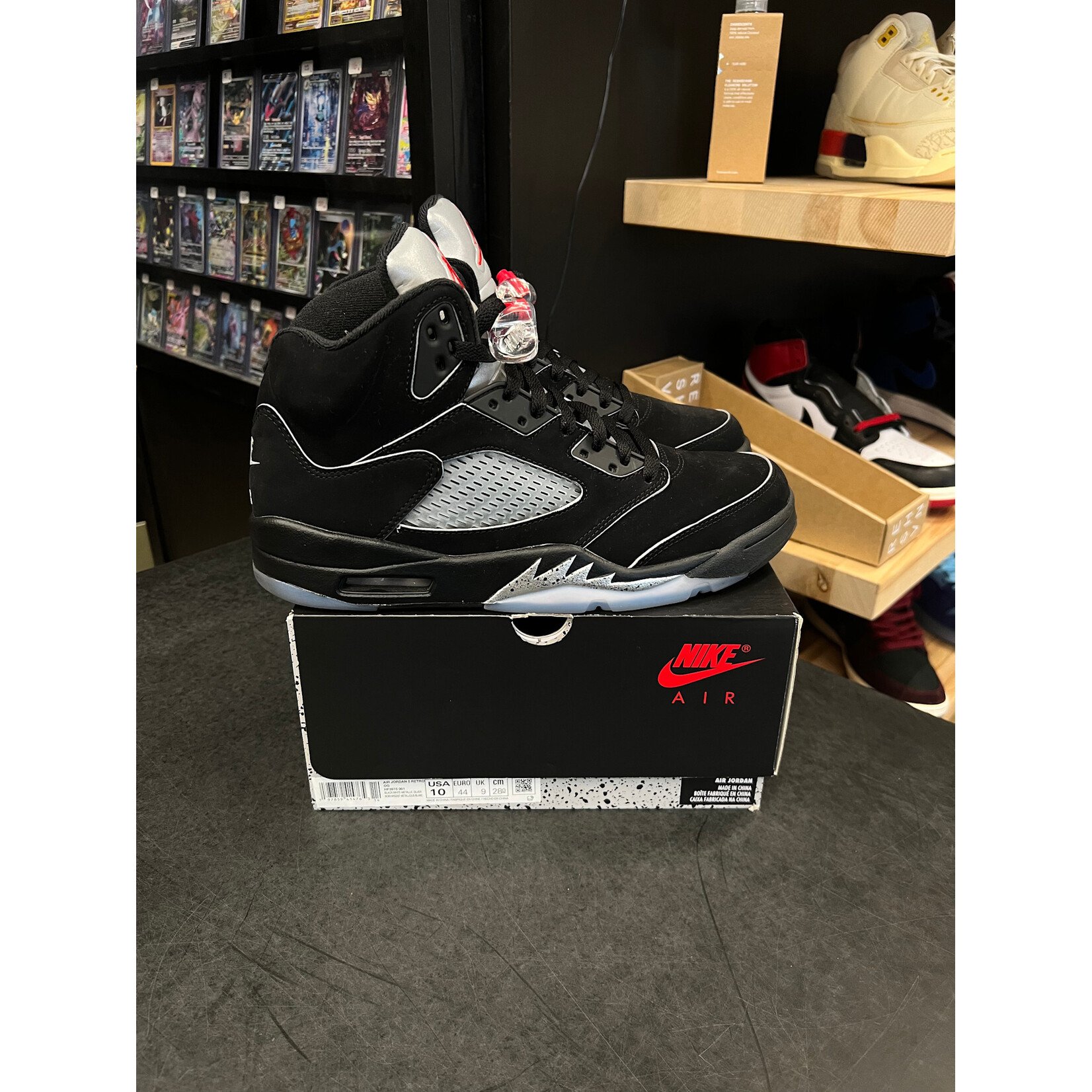 Jordan Jordan 5 Retro OG Black Metallic Reimagined Size 10, PREOWNED