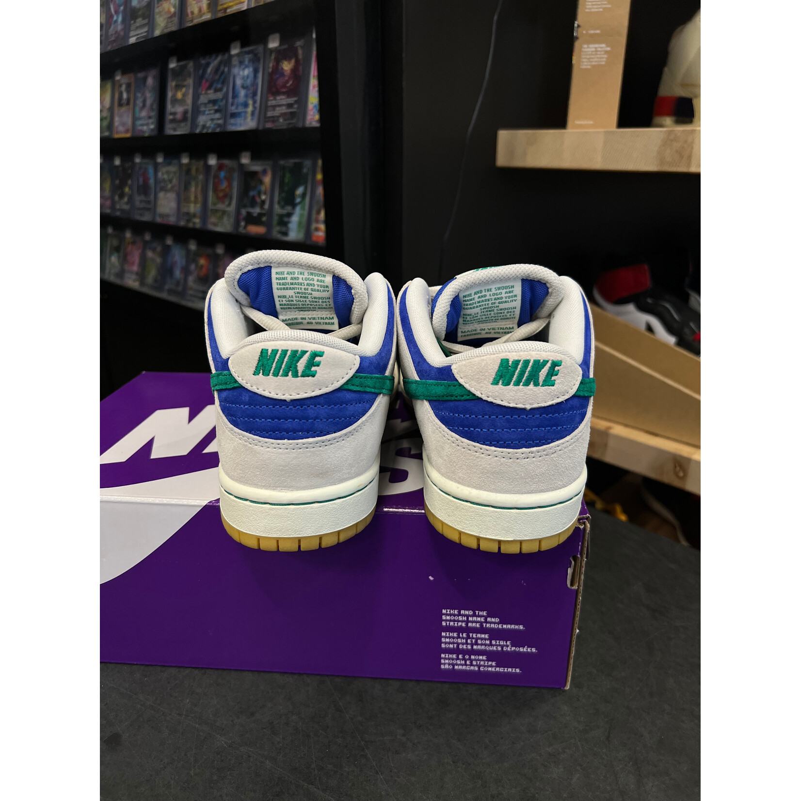 Nike Nike SB Dunk Low Hyper Royal Malachite Size 8, PREOWNED