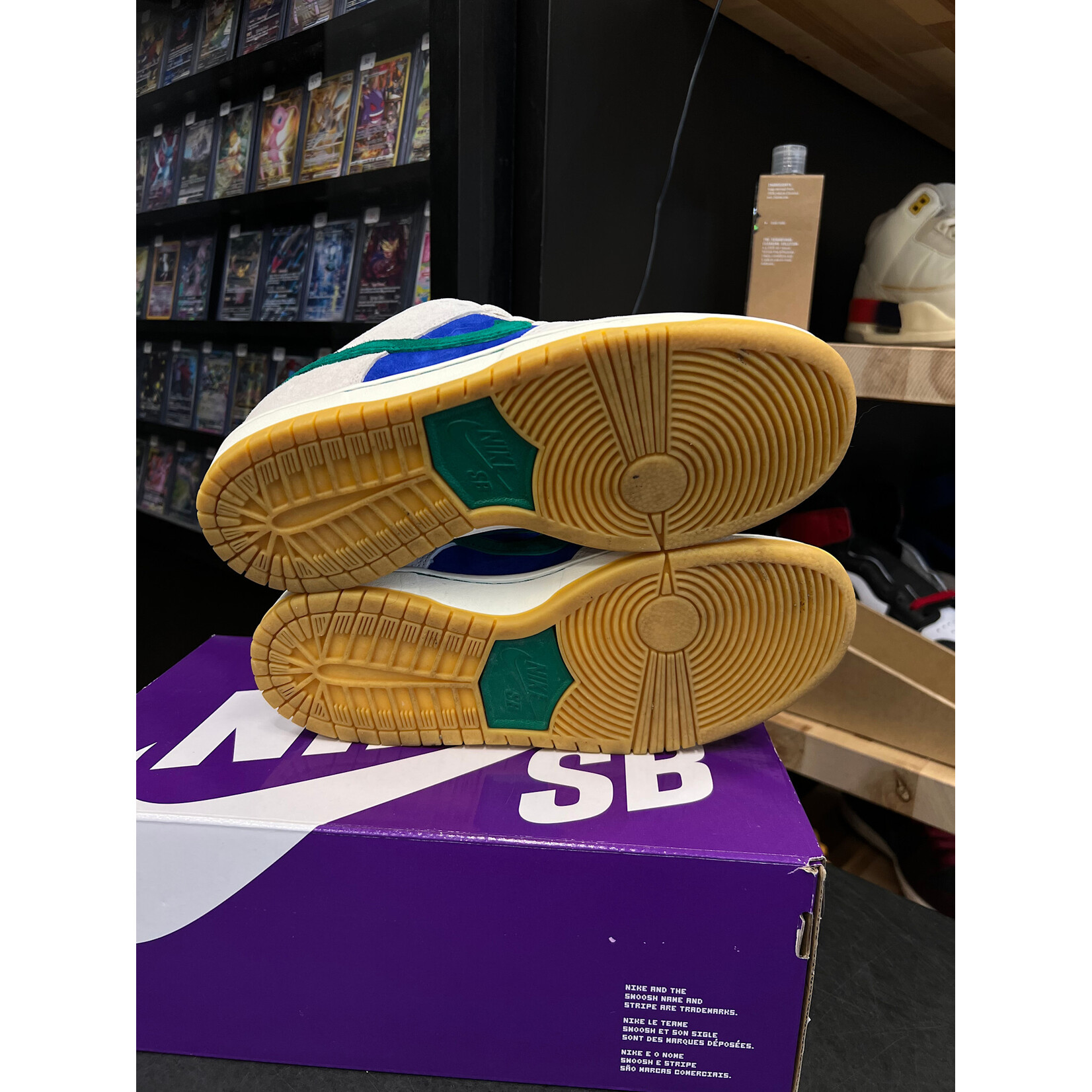 Nike Nike SB Dunk Low Hyper Royal Malachite Size 8, PREOWNED