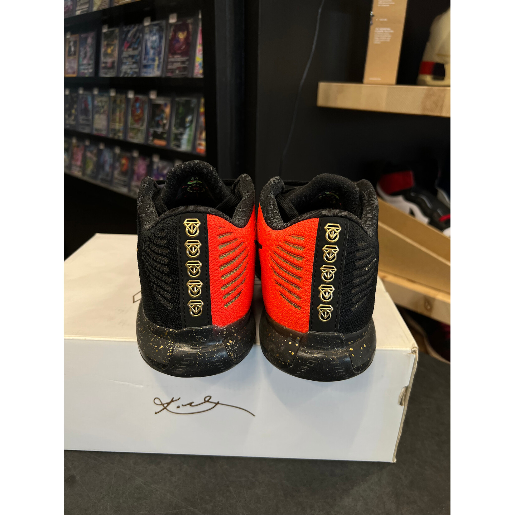 Nike Nike Kobe 10 Elite Christmas Size 9.5, PREOWNED