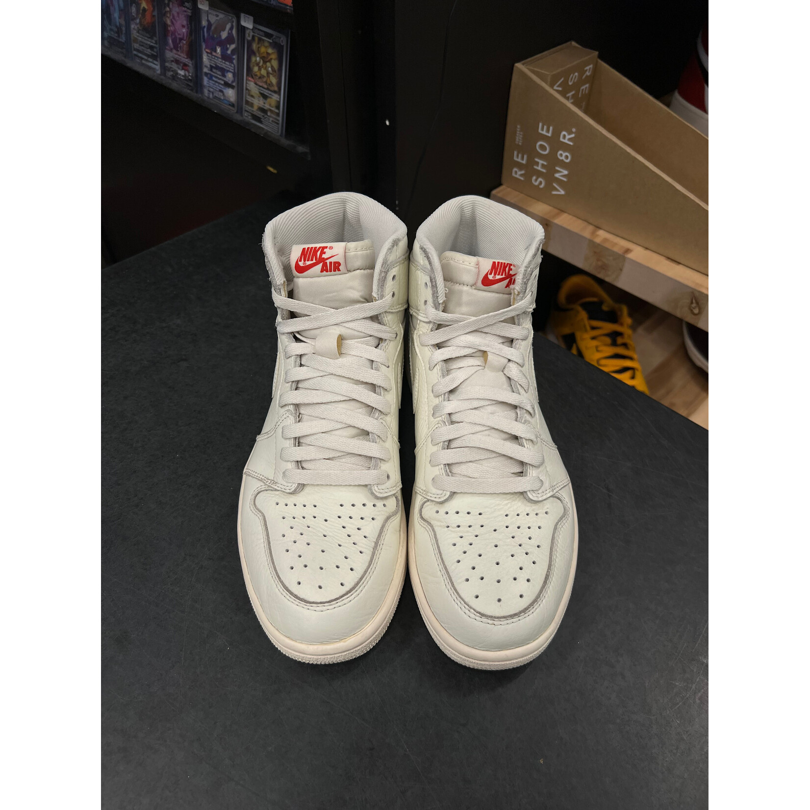 Jordan Jordan 1 Retro High OG Sail Size 8.5, PREOWNED