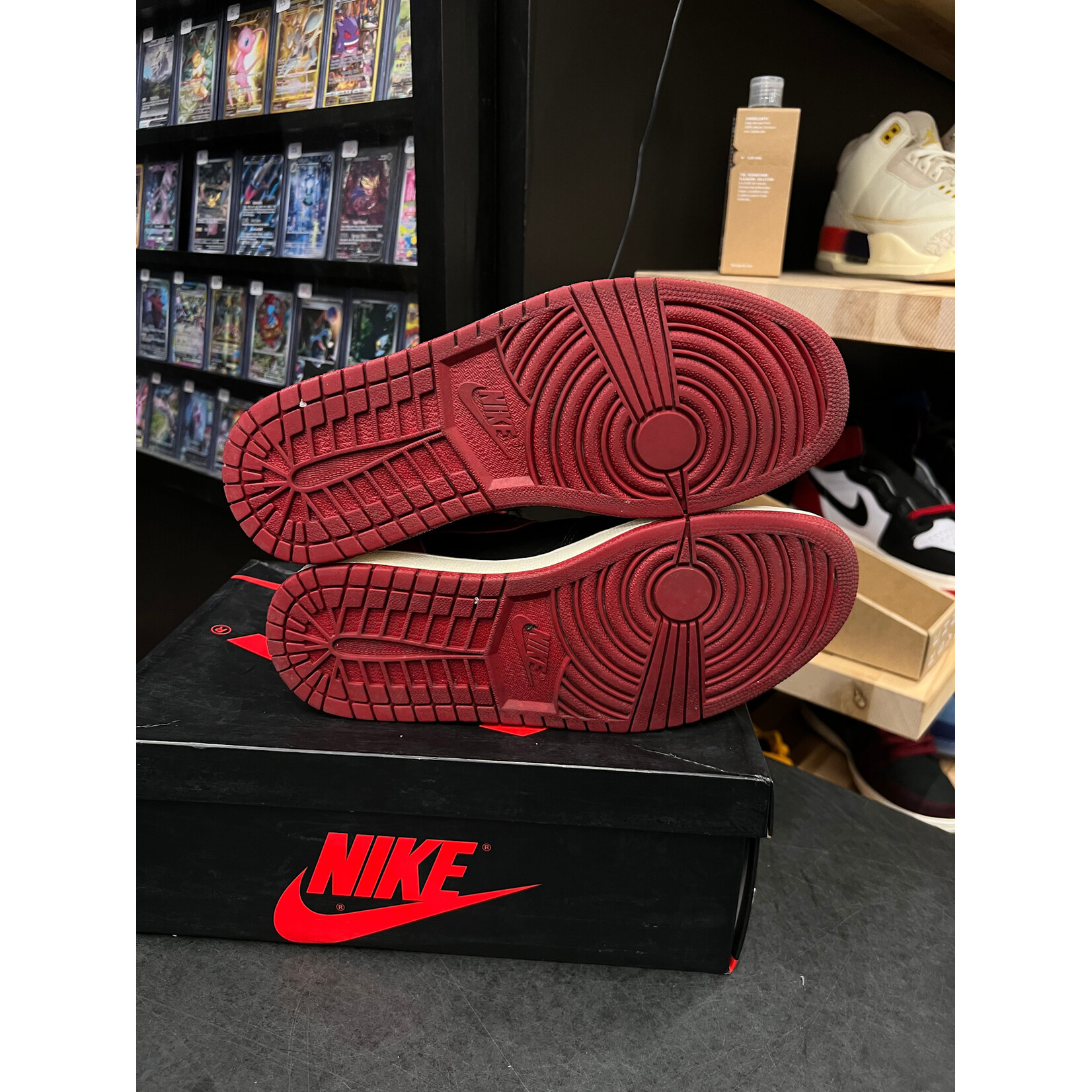 Jordan Jordan 1 Retro High Bred Banned (2016) Size 9, PREOWNED