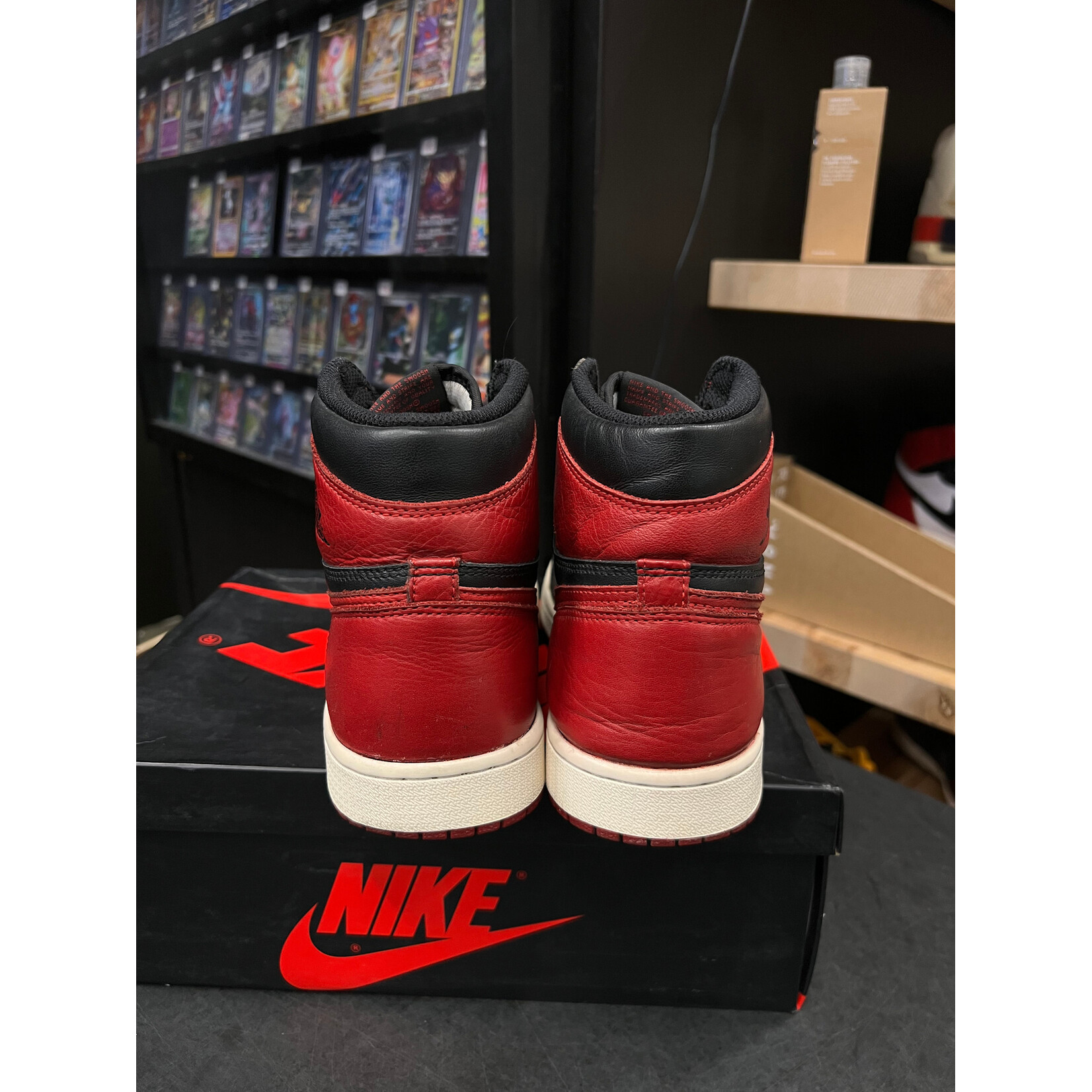 Jordan Jordan 1 Retro High Bred Banned (2016) Size 9, PREOWNED