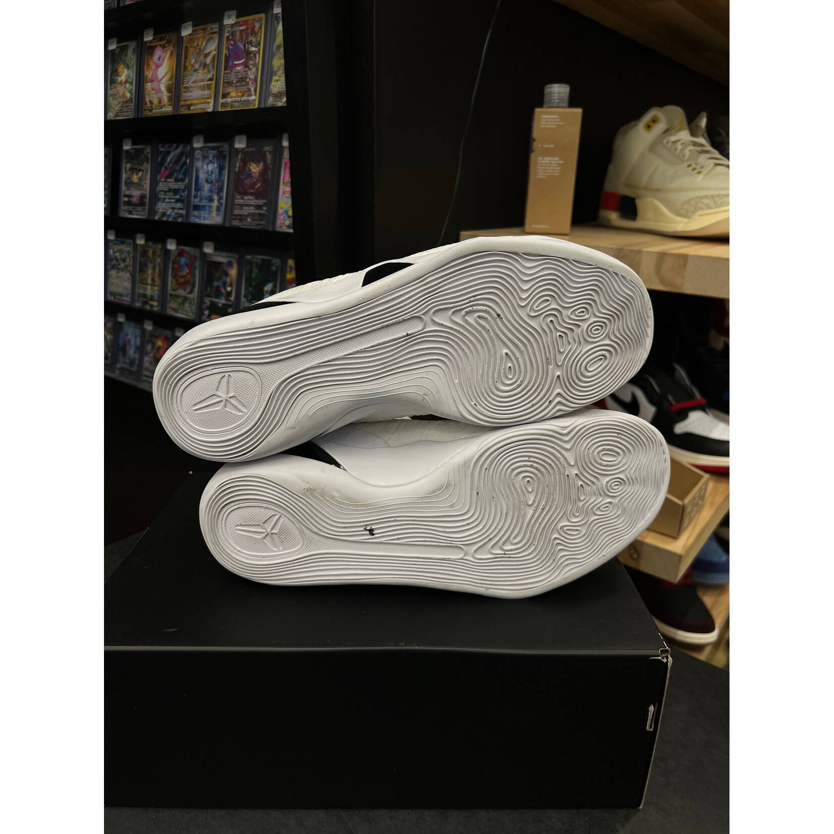 Nike Nike Kobe 9 Elite Low Protro Halo Size 11, PREOWNED