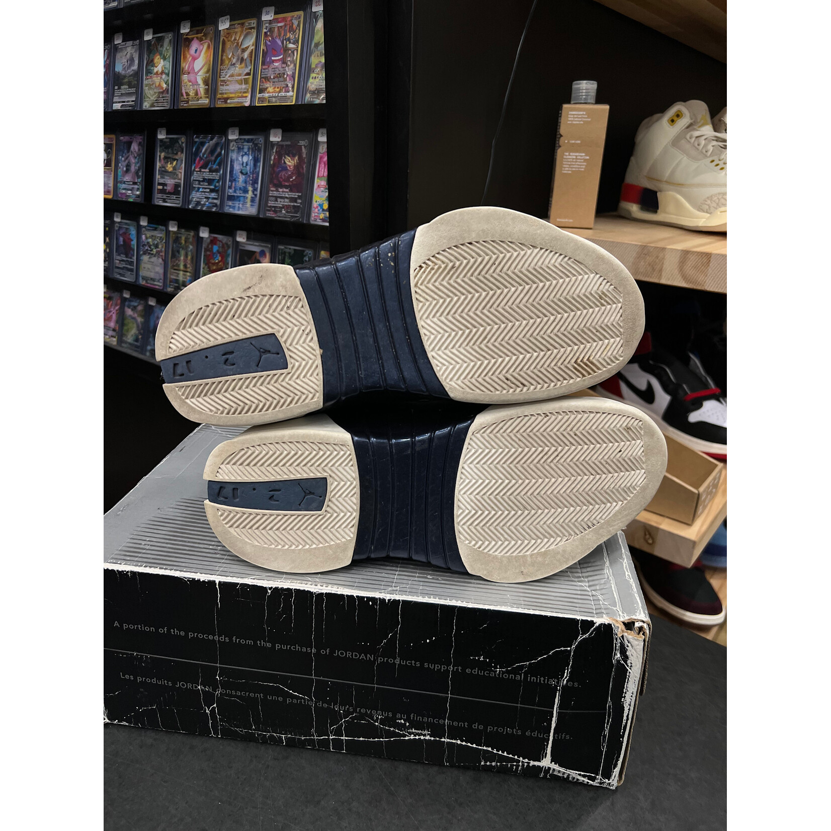 Jordan Jordan 15 OG Obsidian Size 10.5, PREOWNED