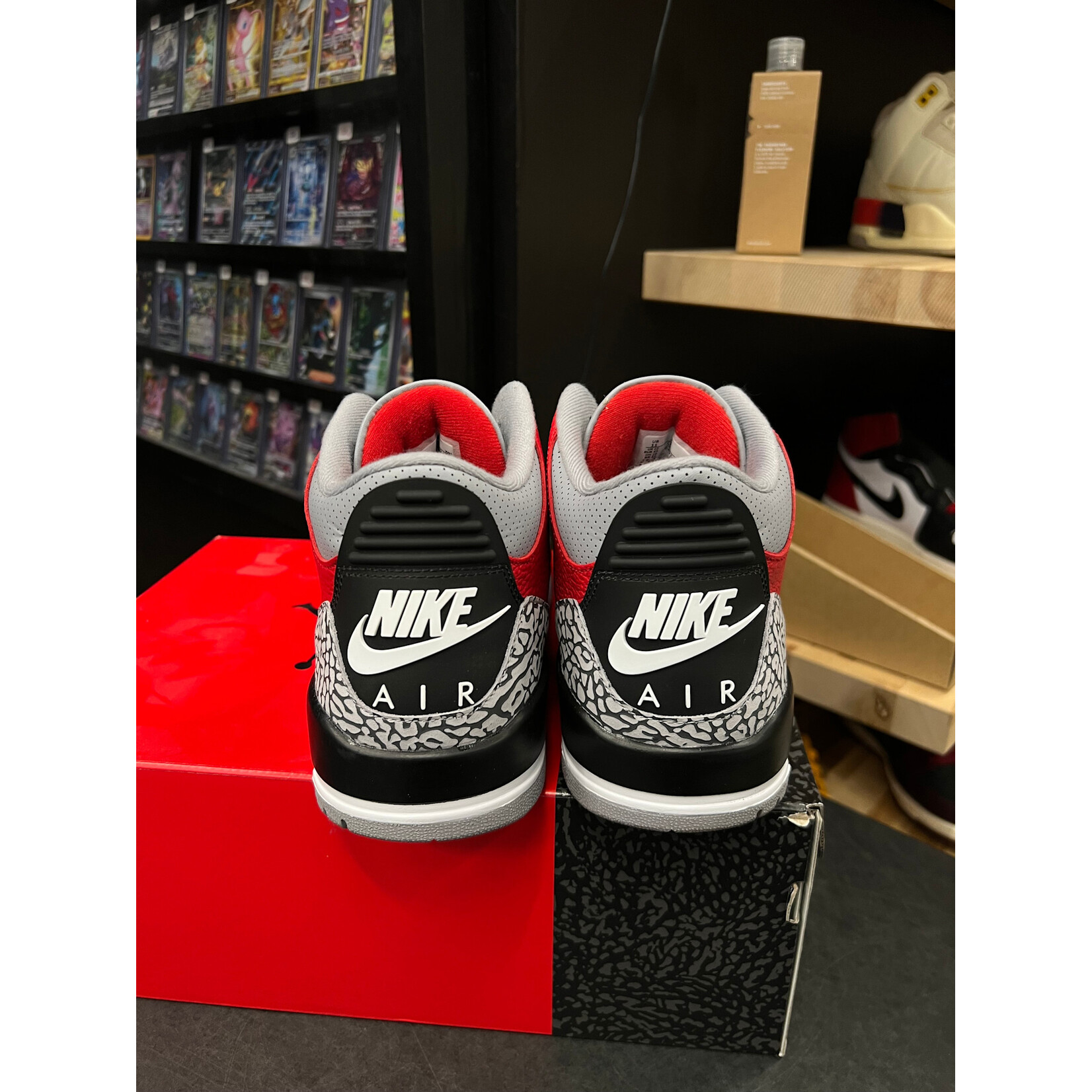 Jordan Jordan 3 Retro SE Unite Size 11, PREOWNED