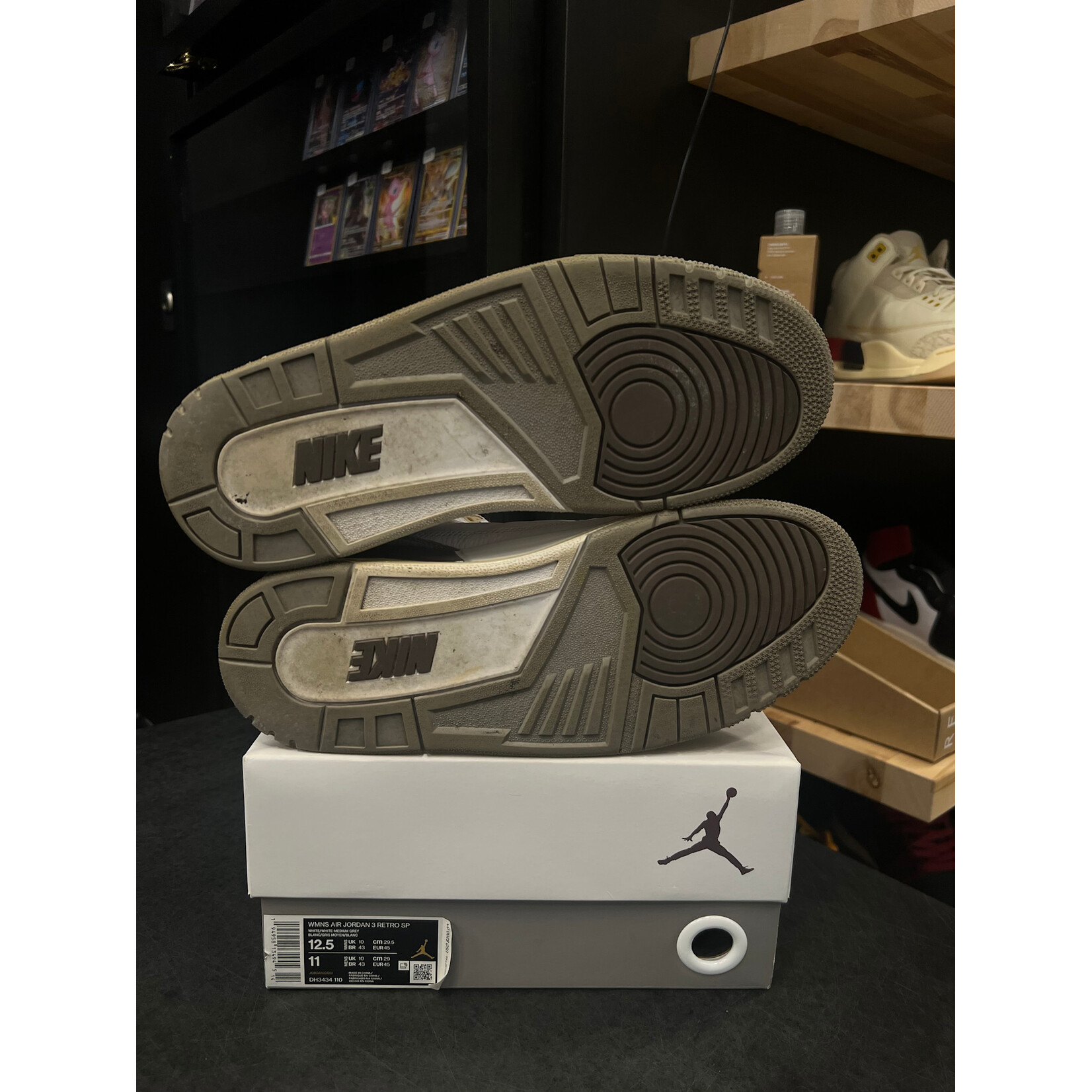 Jordan Jordan 3 Retro SP A Ma Maniére (Women's) Size 12.5W, PREOWNED