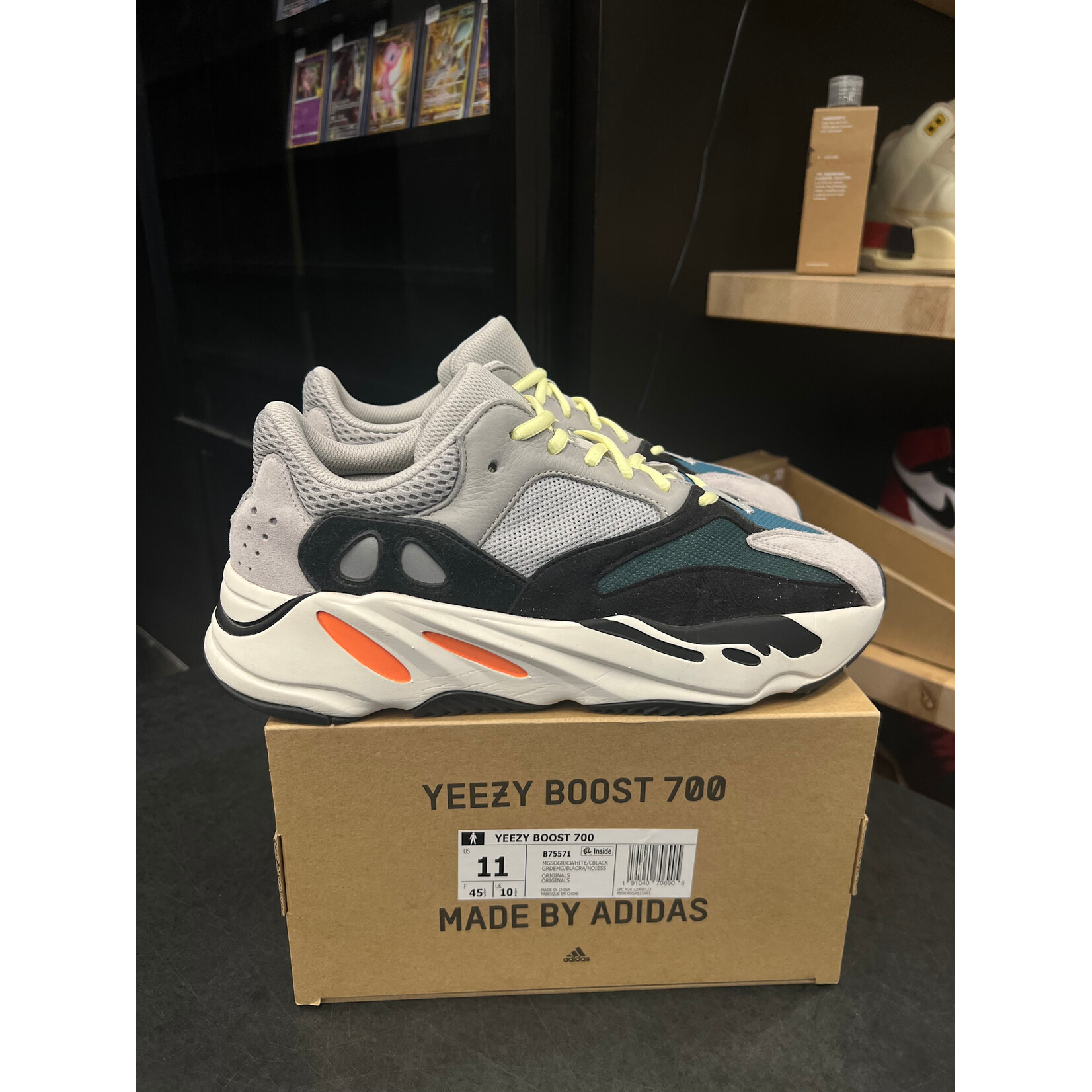 Adidas adidas Yeezy Boost 700 Wave Runner Size 11, PREOWNED