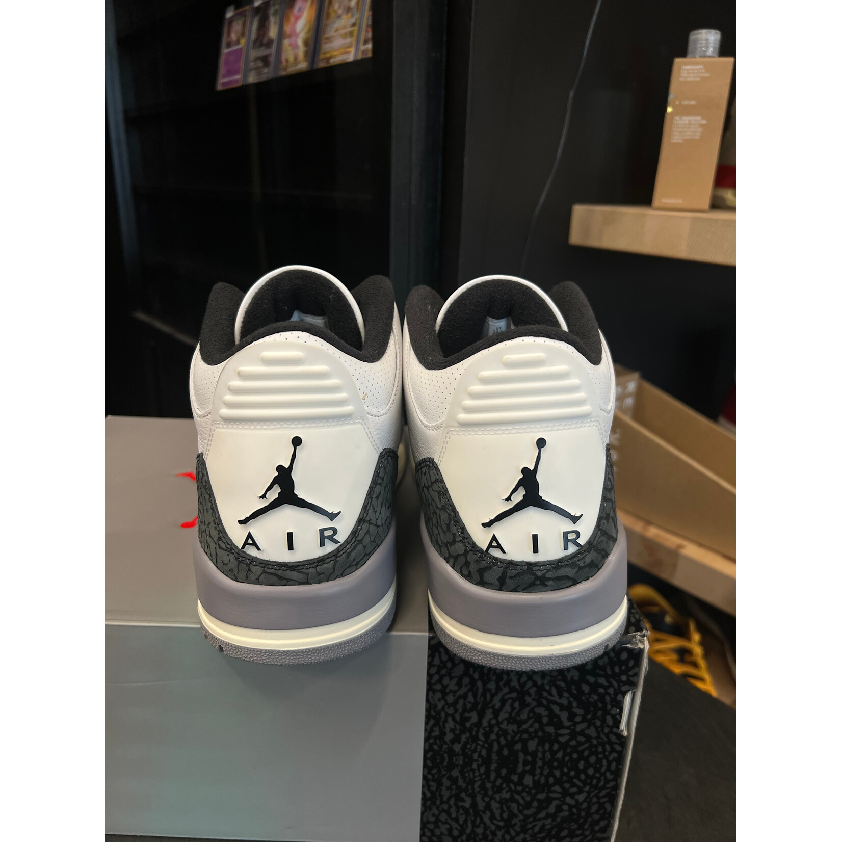 Jordan Jordan 3 Retro Cement Grey Size 12.5, PREOWNED