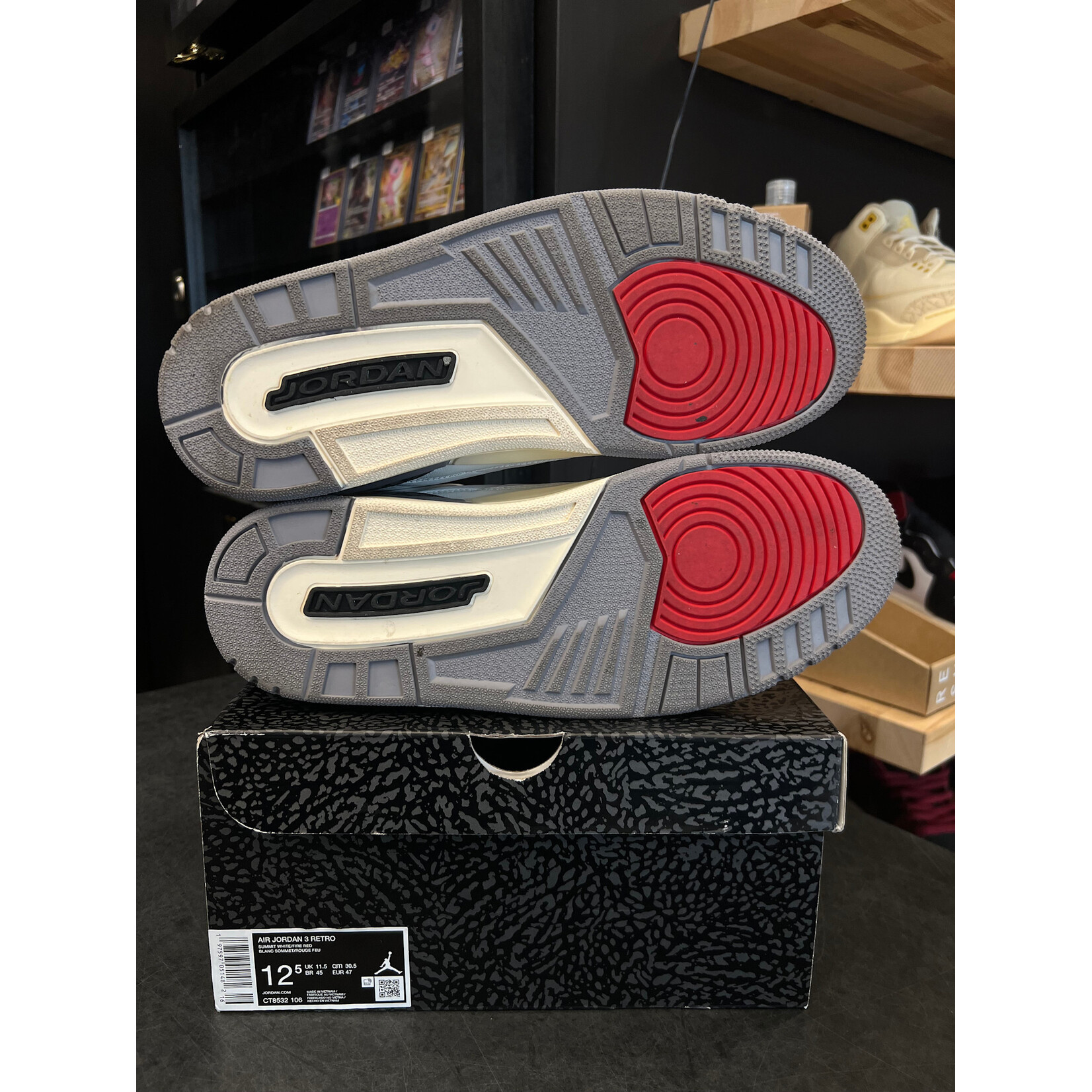 Jordan Jordan 3 Retro Cement Grey Size 12.5, PREOWNED