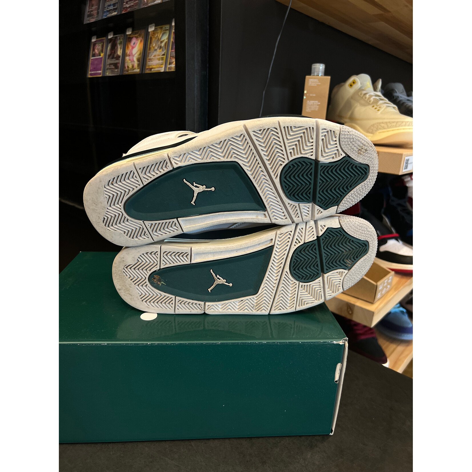 Jordan Jordan 4 Retro Oxidized Green Size 11, PREOWNED