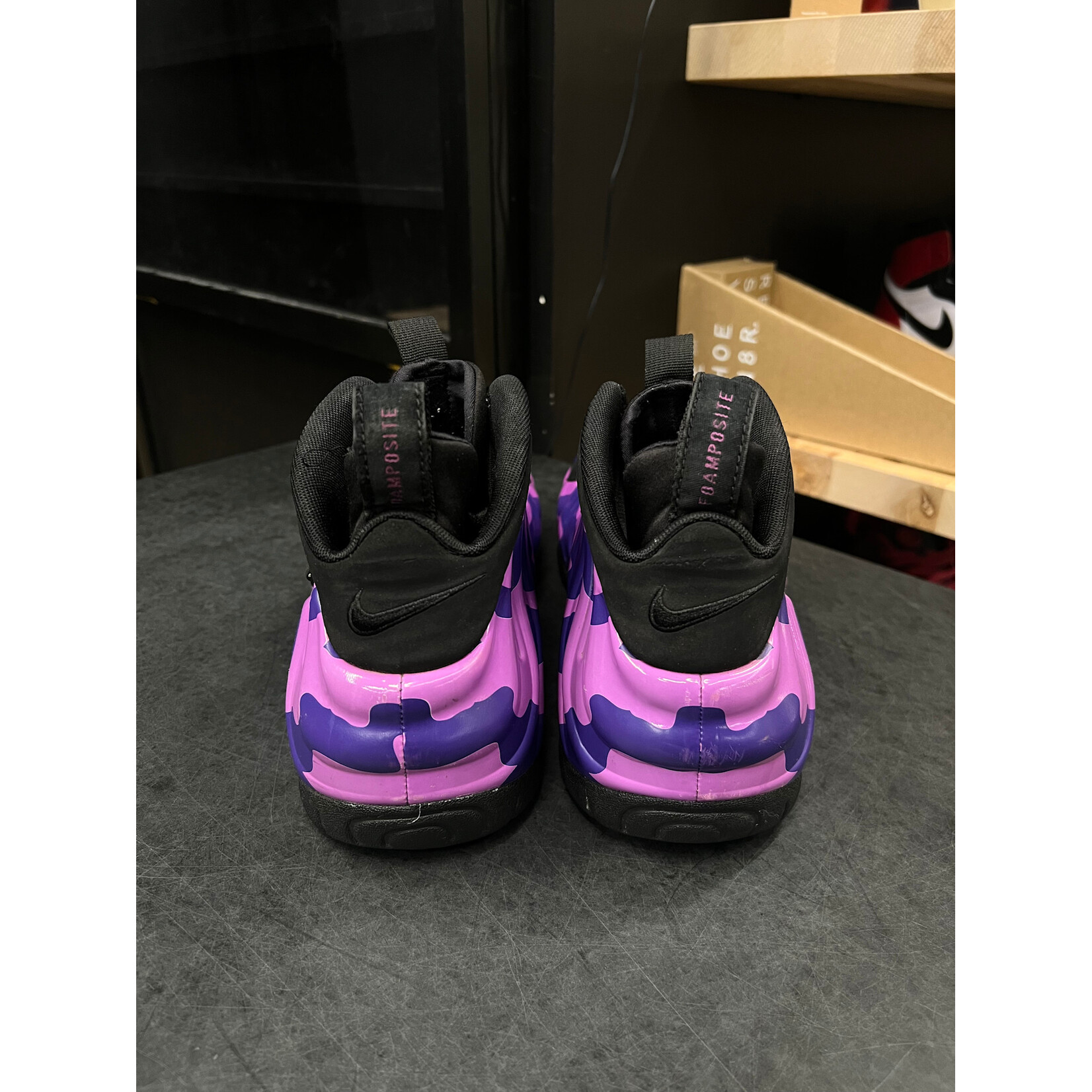 Nike Nike Air Foamposite Pro Purple Camo Size 12, PREOWNED
