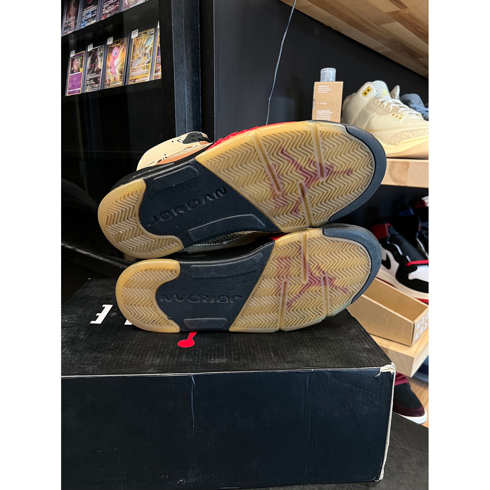 Jordan Jordan 5 Retro Supreme Desert Camo Size 9, PREOWNED