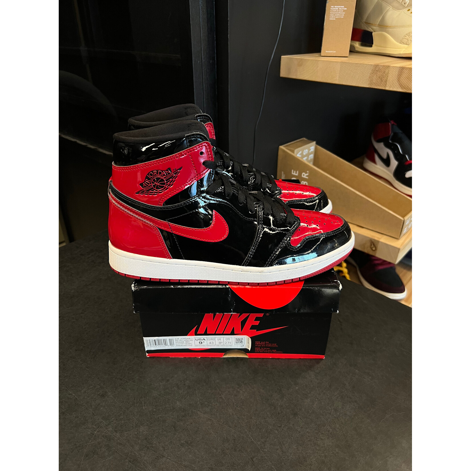 Jordan Jordan 1 Retro High OG Patent Bred Size 9.5, PREOWNED