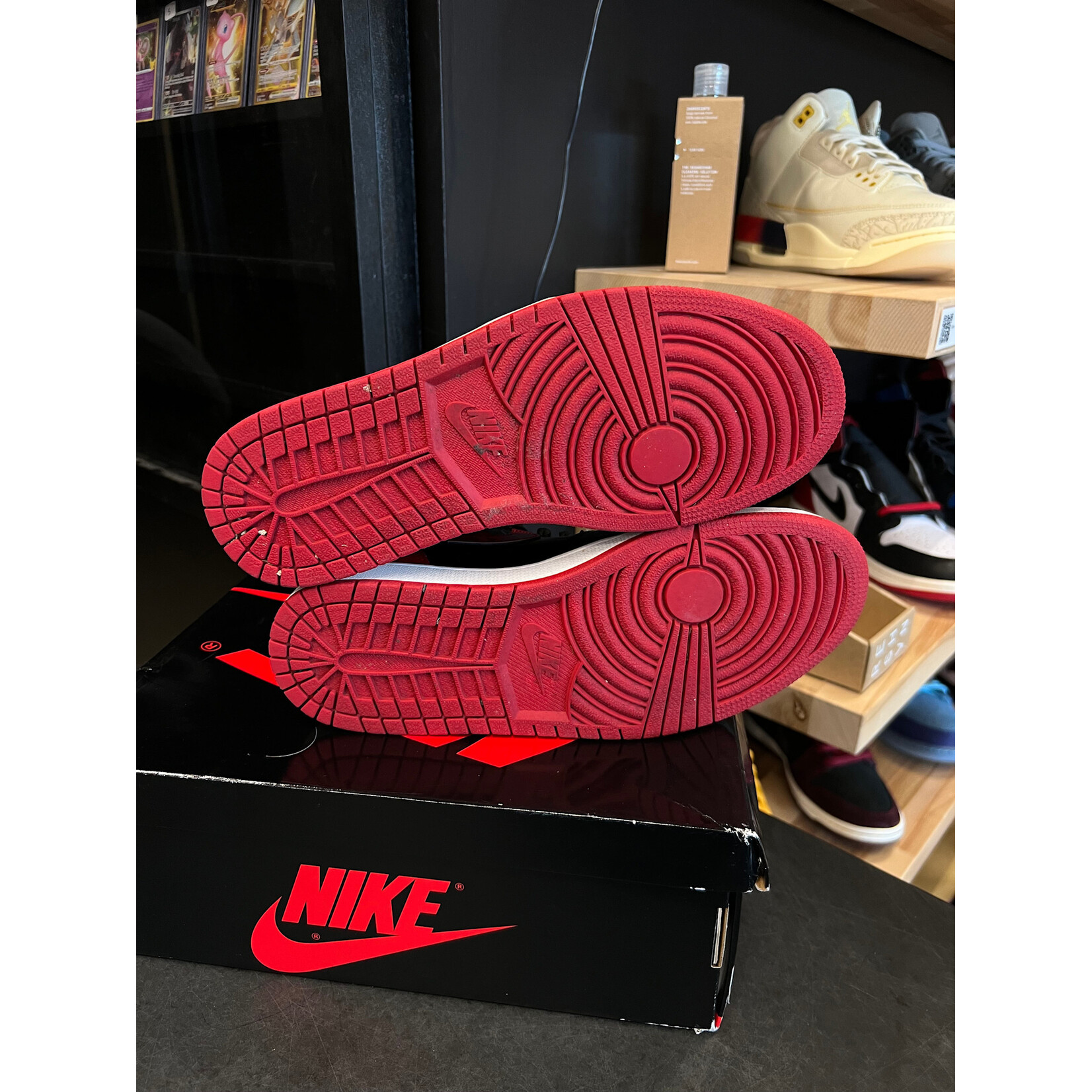 Jordan Jordan 1 Retro High OG Patent Bred Size 9.5, PREOWNED