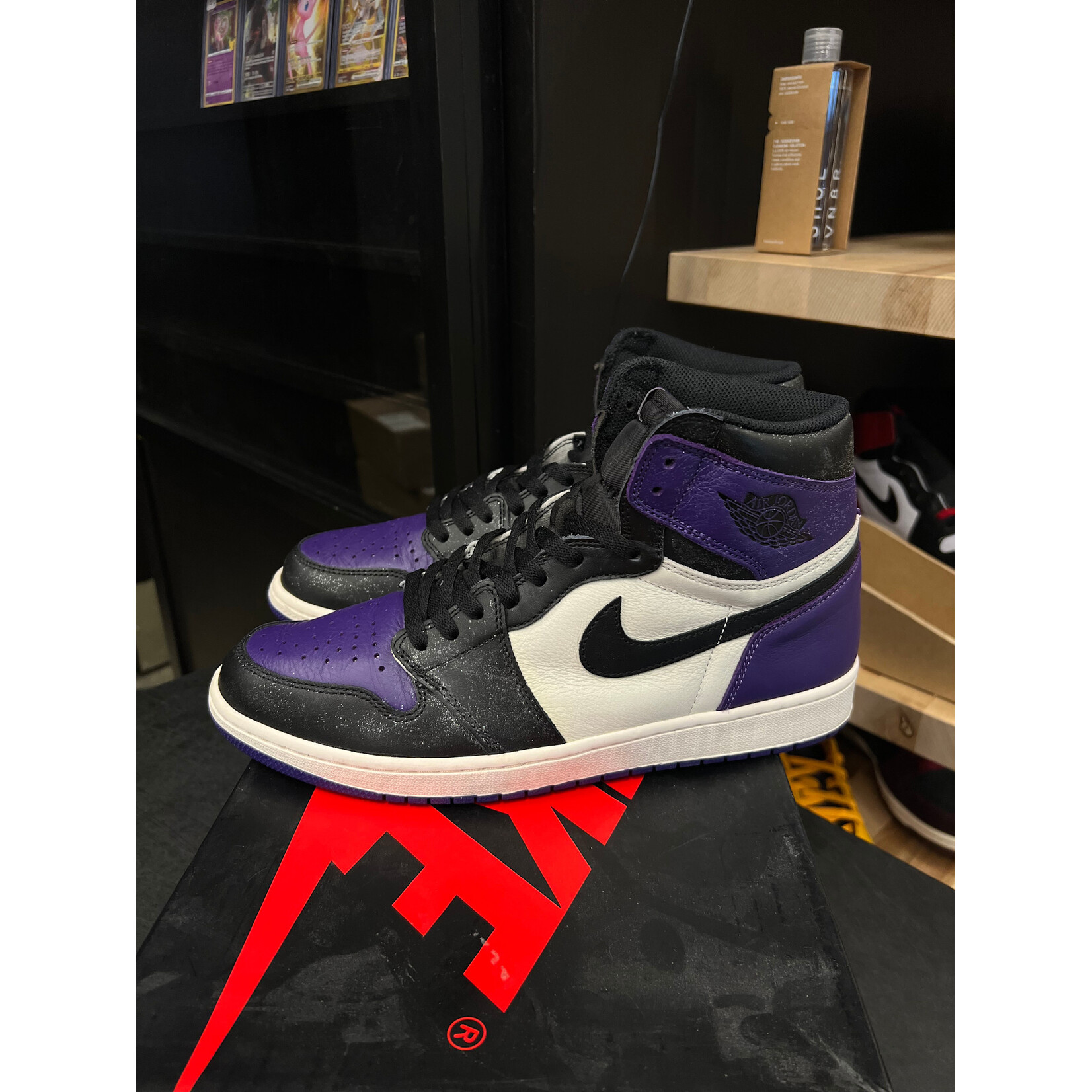 Jordan Jordan 1 Retro High Court Purple Size 12, PREOWNED