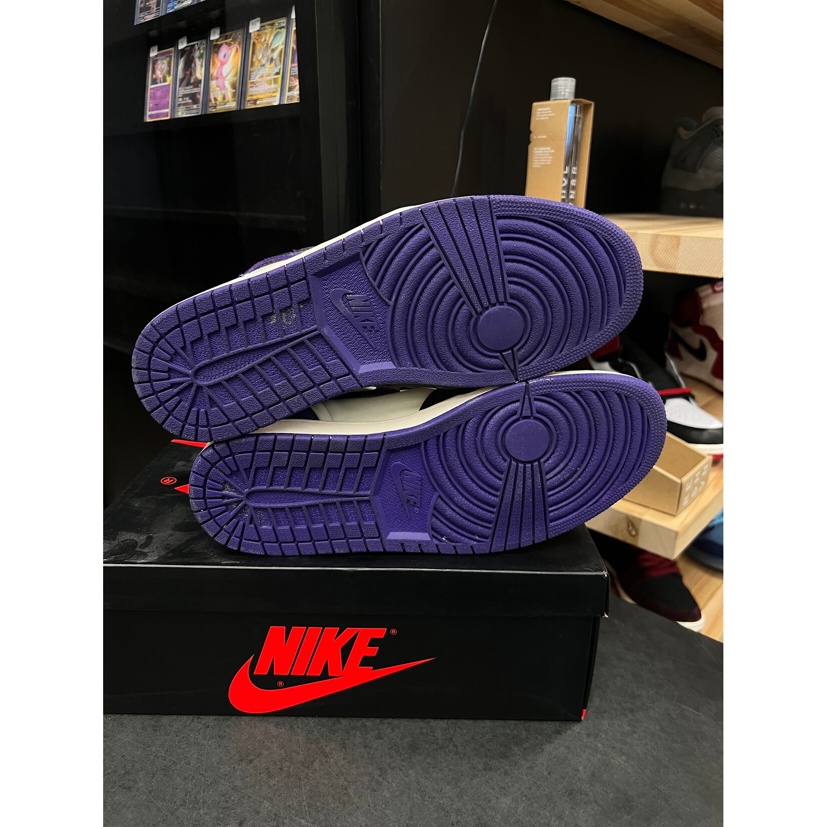 Jordan Jordan 1 Retro High Court Purple Size 12, PREOWNED