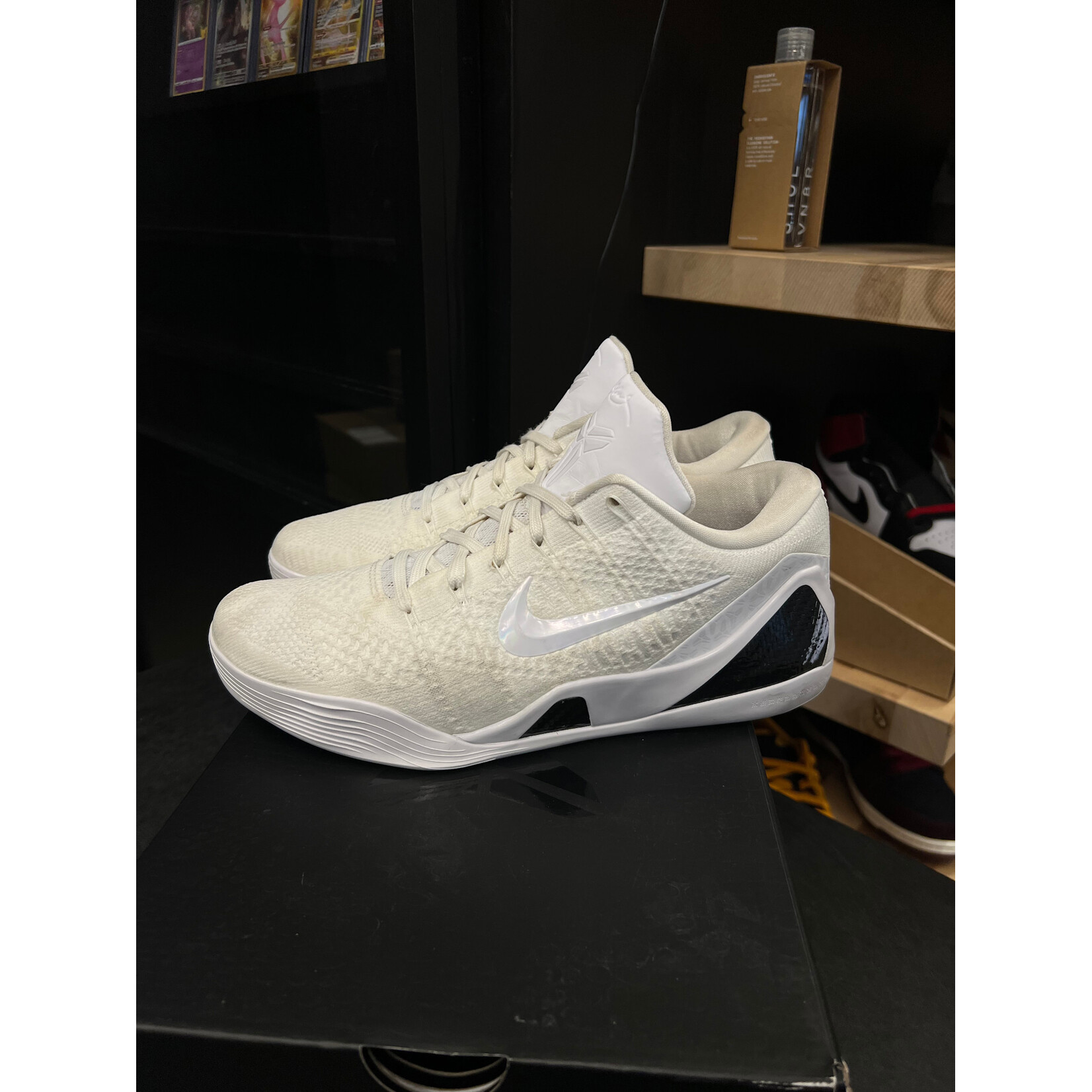 Nike Nike Kobe 9 Elite Low Protro Halo Size 9.5, PREOWNED