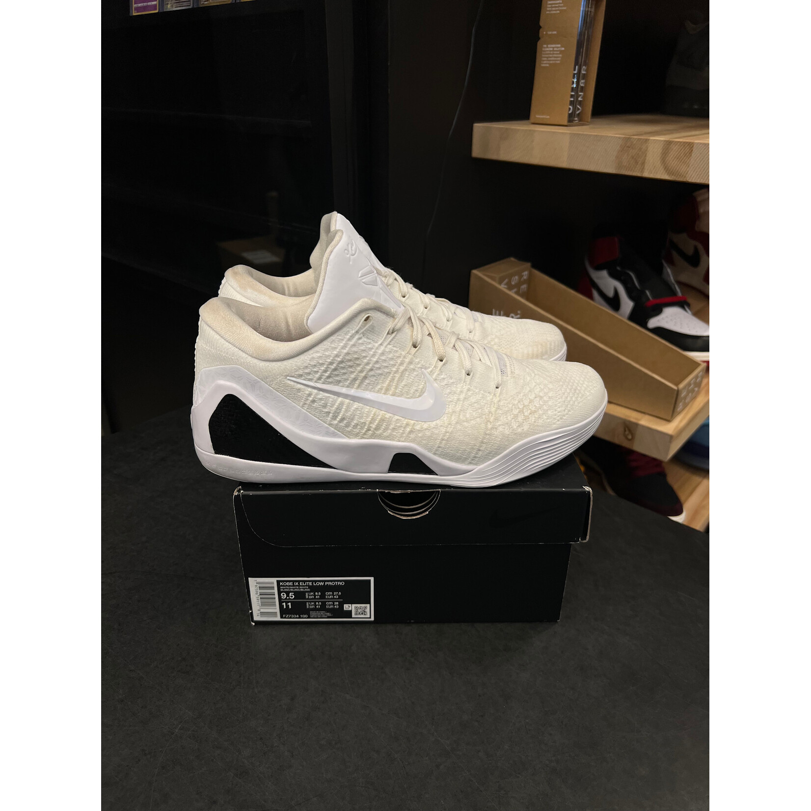 Nike Nike Kobe 9 Elite Low Protro Halo Size 9.5, PREOWNED