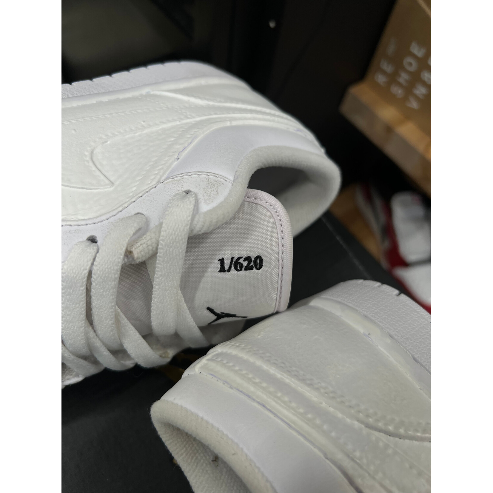 Jordan Jordan 1 Low White to Purple (JumpmanLA Exclusive) Size 8.5, PREOWNED PADS