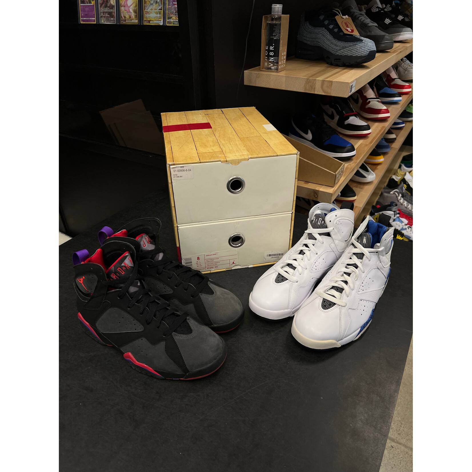 Jordan Jordan Defining Moments Pack (7/7) Size 8, PREOWNED
