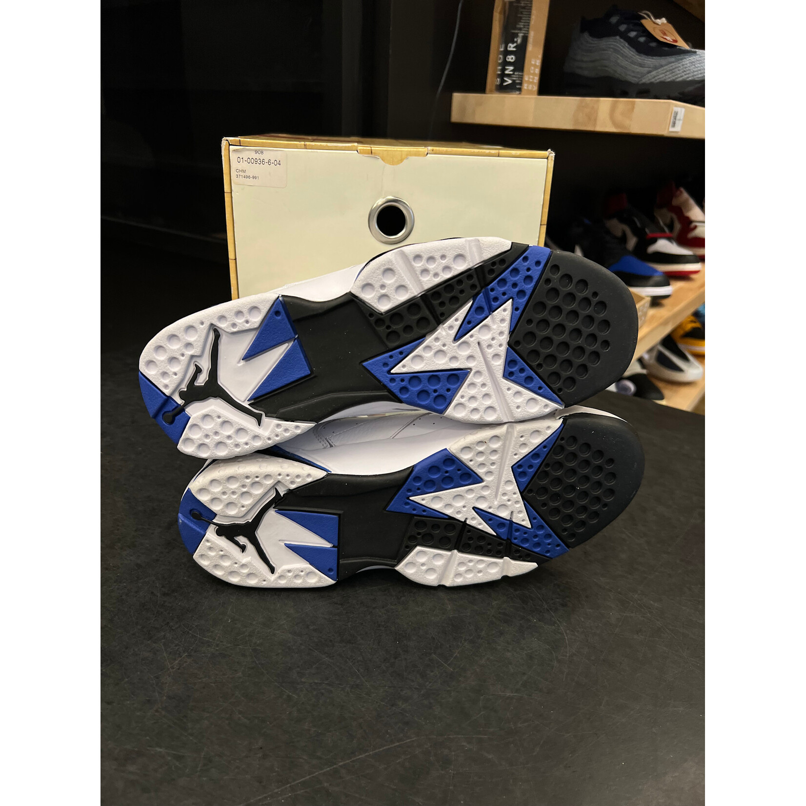 Jordan Jordan Defining Moments Pack (7/7) Size 8, PREOWNED