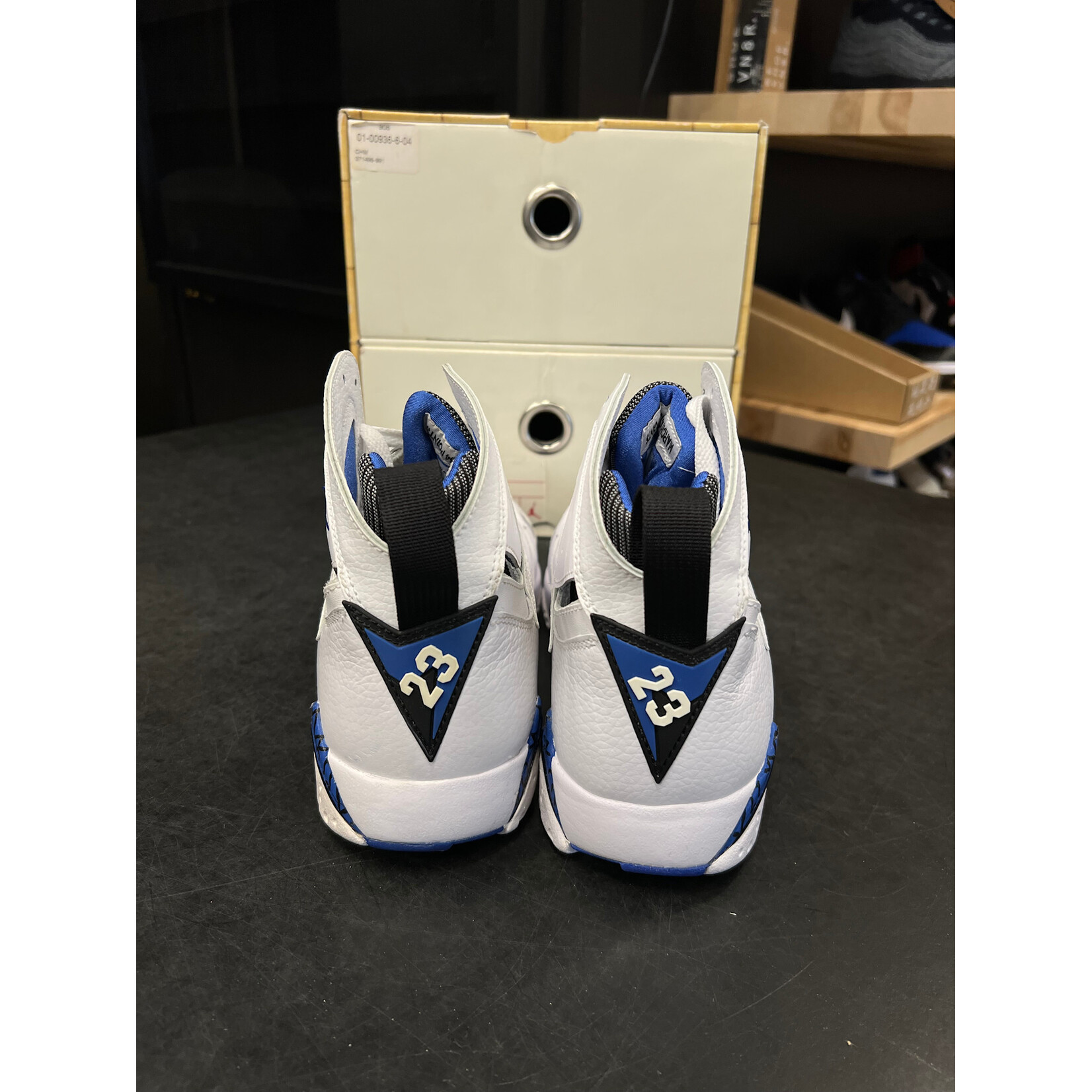 Jordan Jordan Defining Moments Pack (7/7) Size 8, PREOWNED