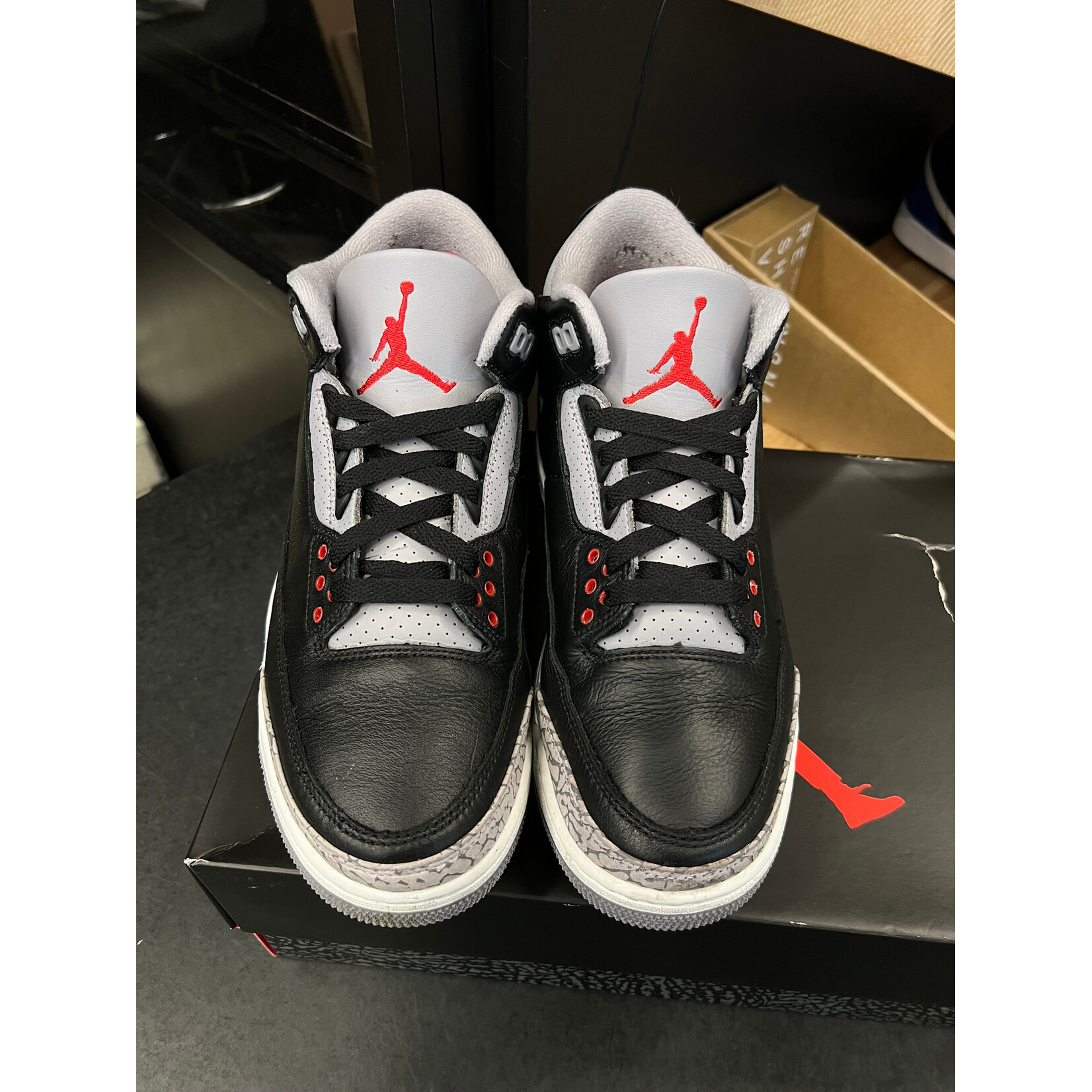 Jordan Jordan 3 Retro OG Black Cement (2024) Size 9, PREOWNED