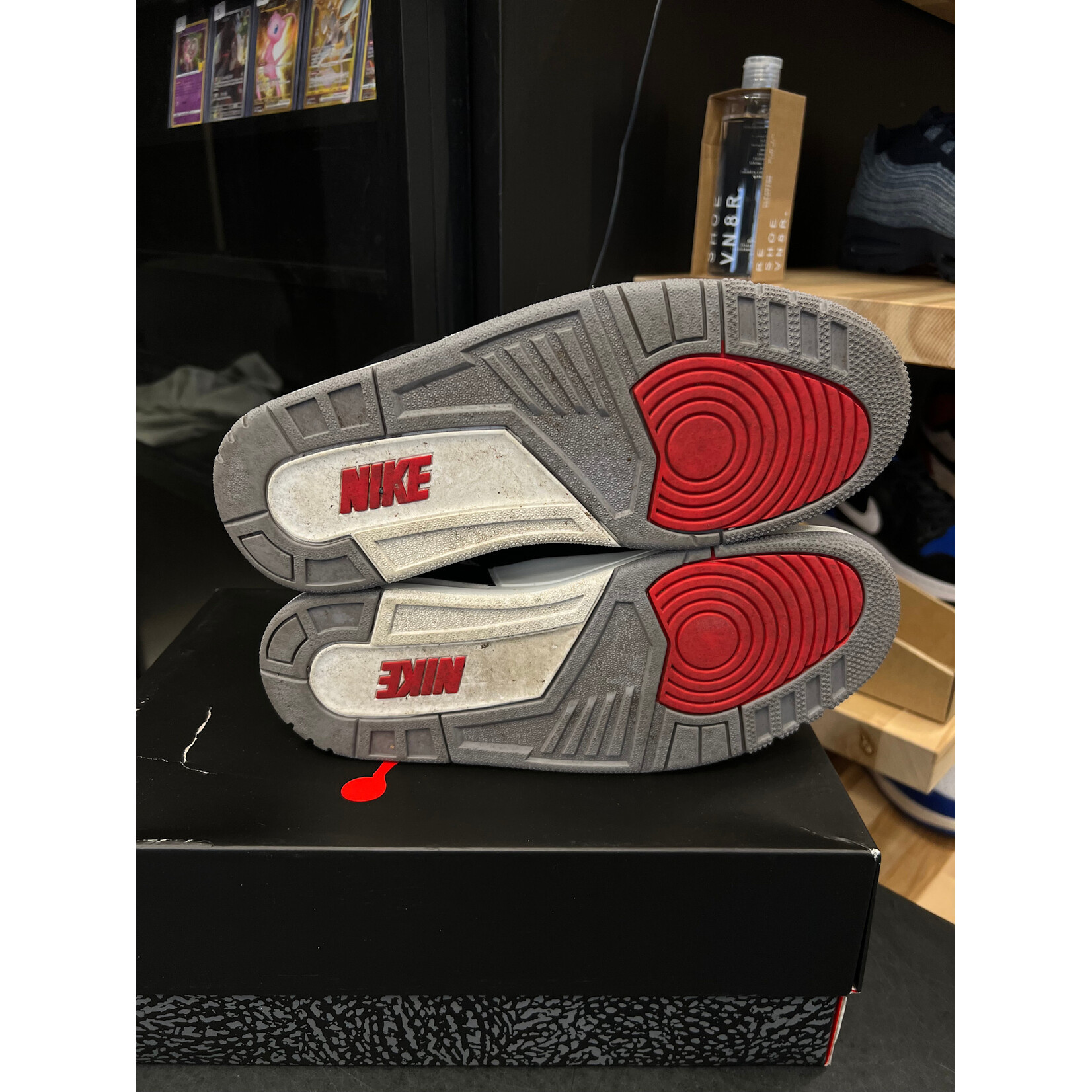 Jordan Jordan 3 Retro OG Black Cement (2024) Size 9, PREOWNED