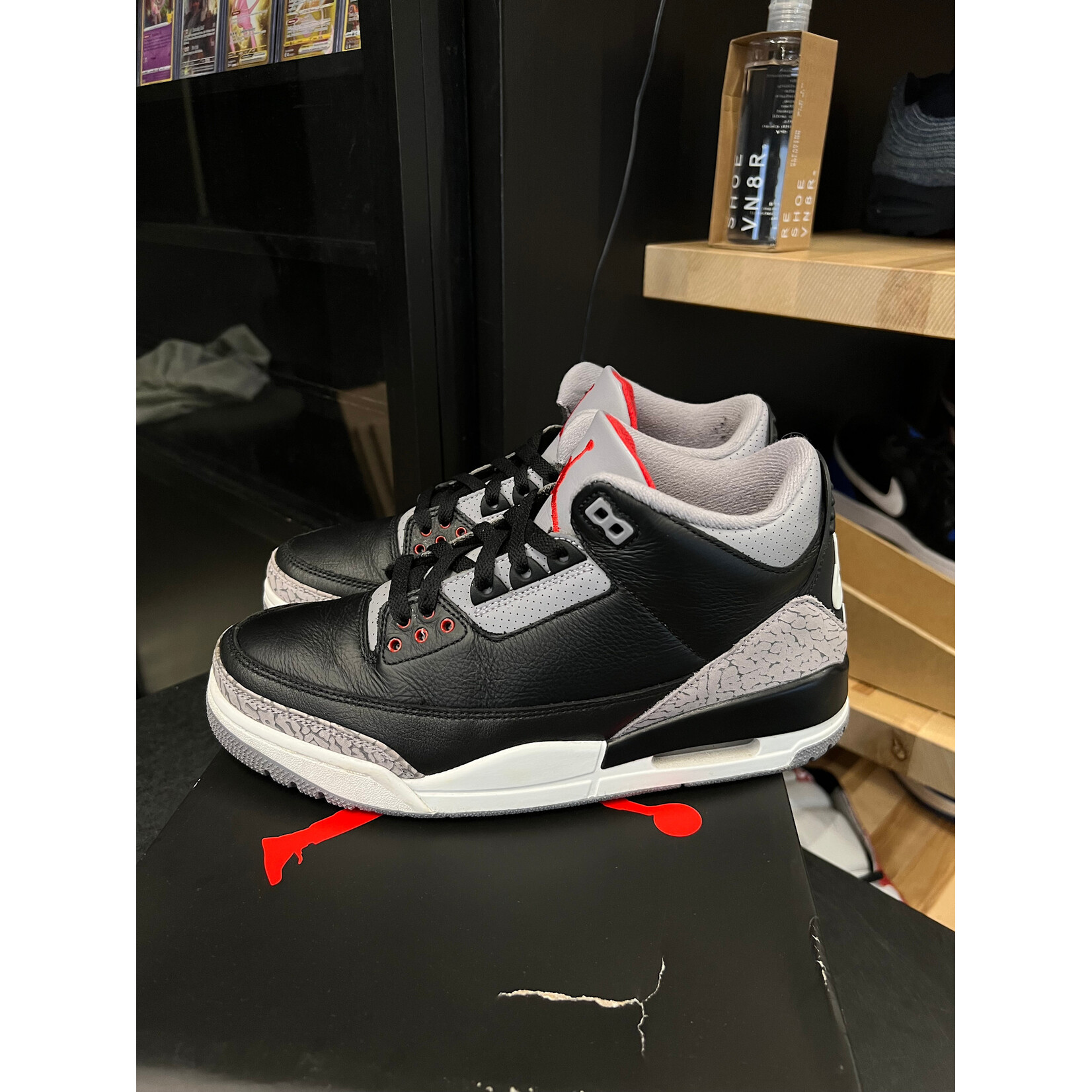 Jordan Jordan 3 Retro OG Black Cement (2024) Size 9, PREOWNED