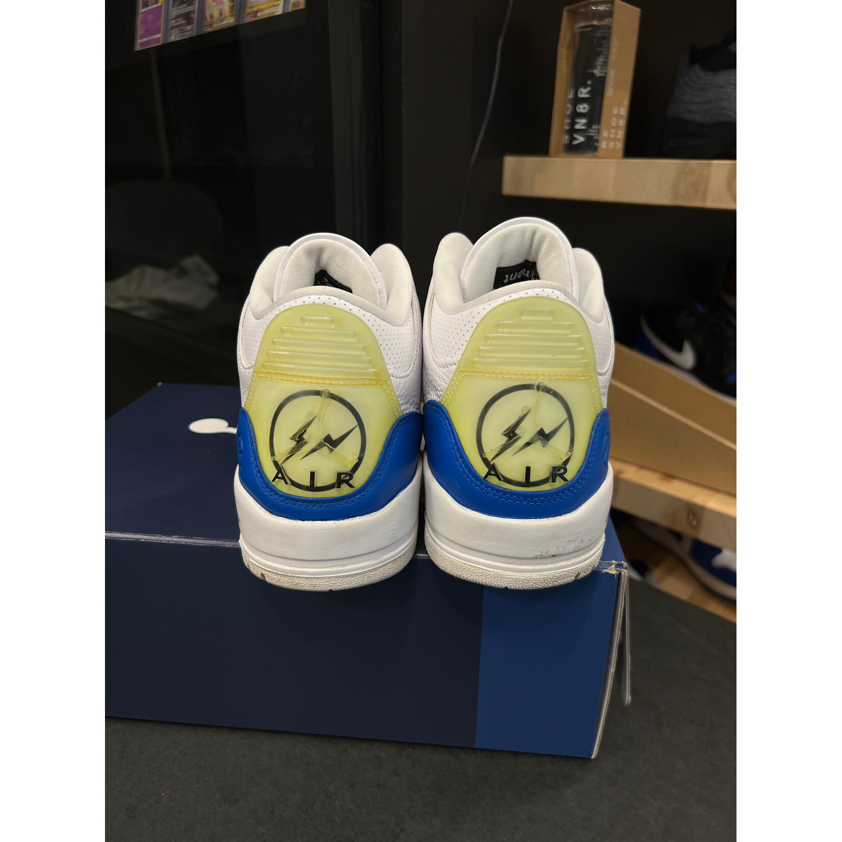 Jordan Jordan 3 Retro Fragment Size 10, PREOWNED CUSTOM