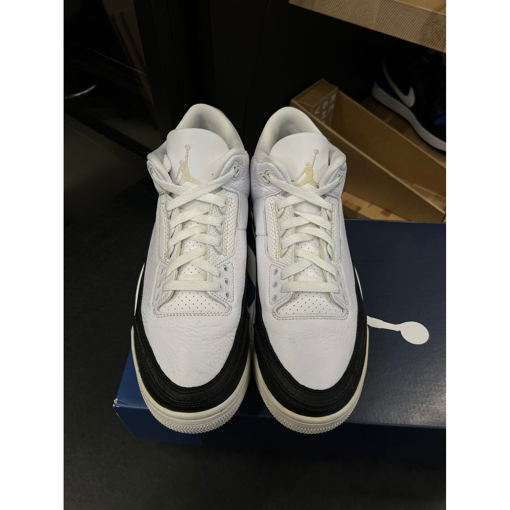 Jordan Jordan 3 Retro Fragment Size 10, PREOWNED CUSTOM