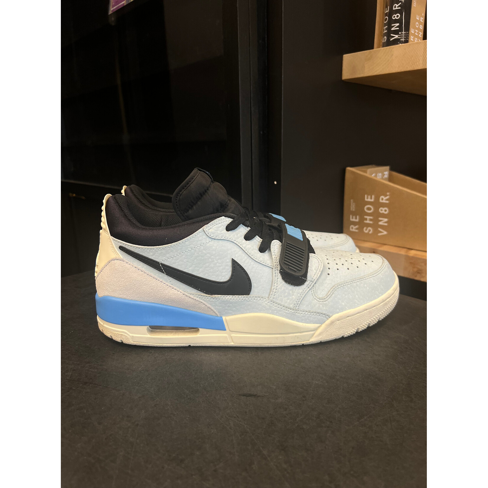 Jordan Jordan Legacy 312 Low Psychic Blue Size 10.5, PREOWNED