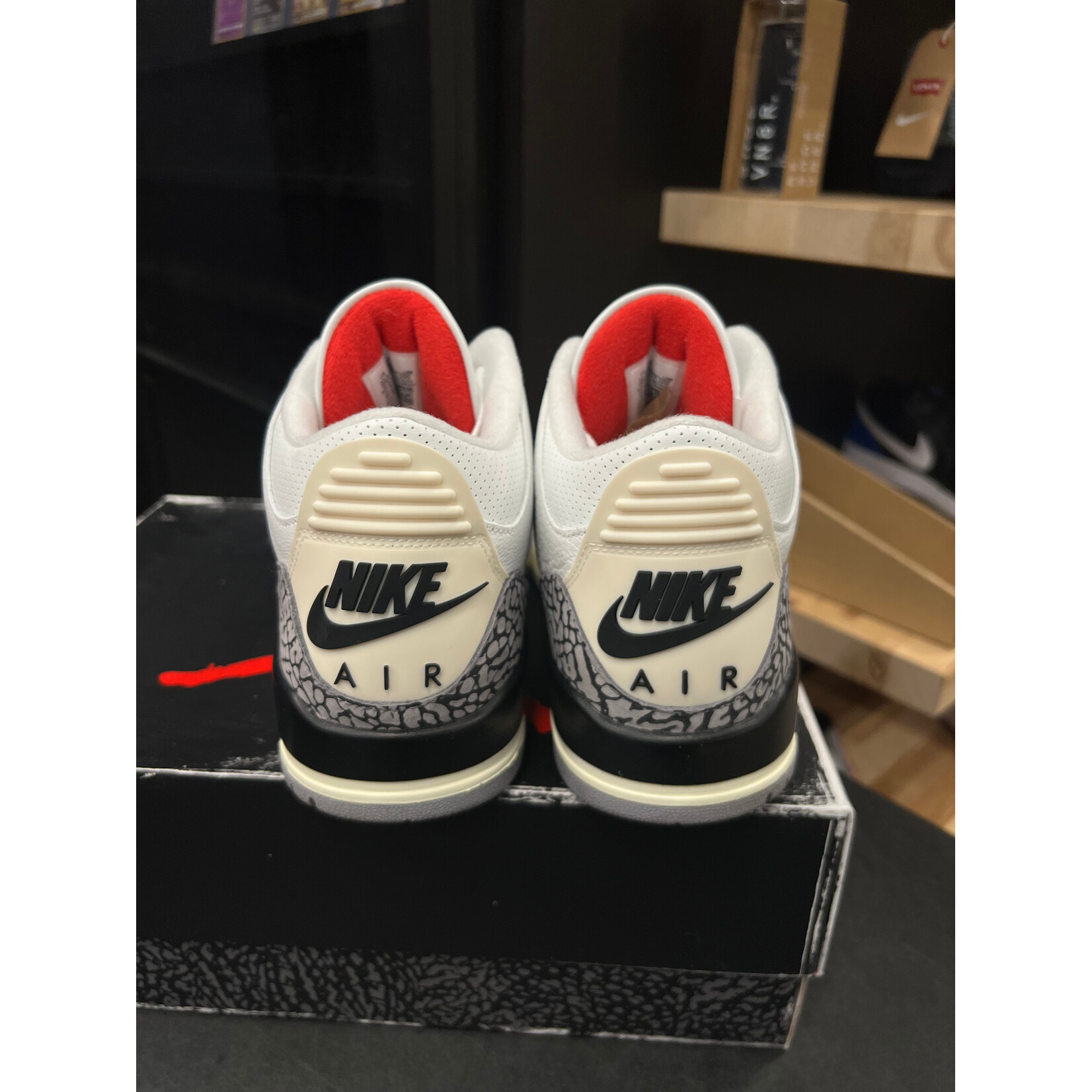 Jordan Jordan 3 Retro White Cement Reimagined Size 10.5, PREOWNED