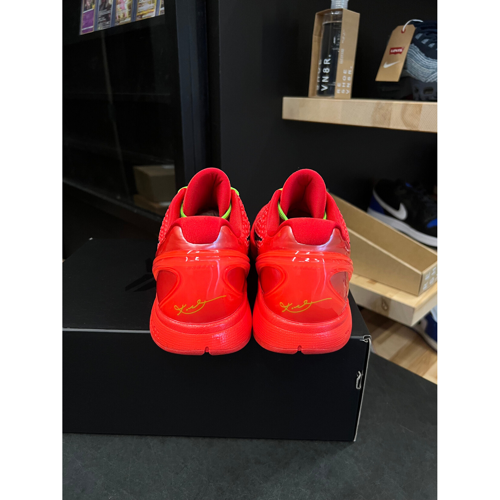 Nike Nike Kobe 6 Protro Reverse Grinch Size 9.5, PREOWNED WORN ONCE PADS