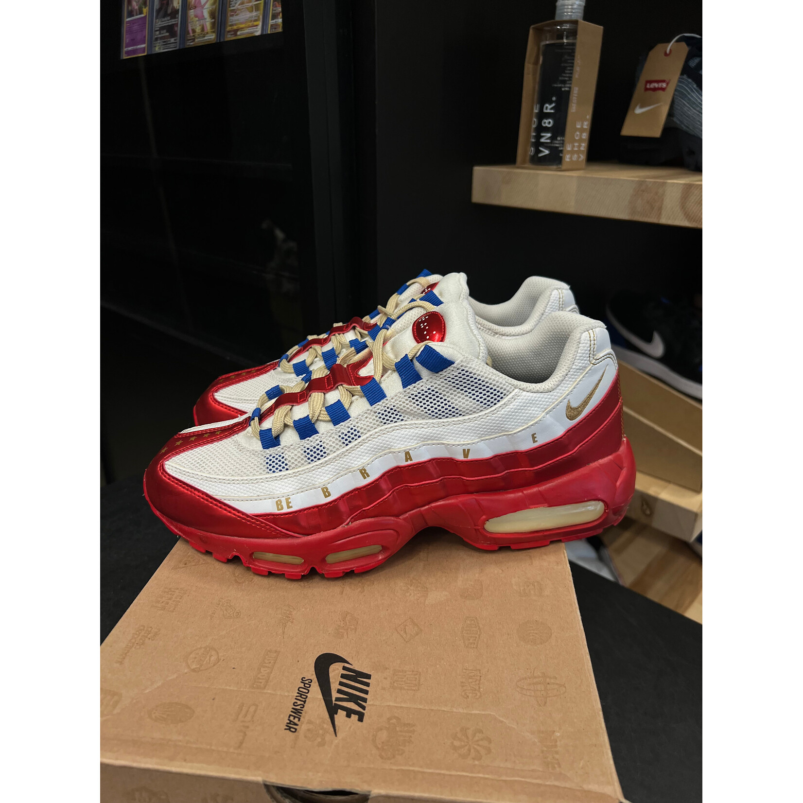 Nike Nike Air Max 95 Doernbecher (2011) Size 10.5, PREOWNED