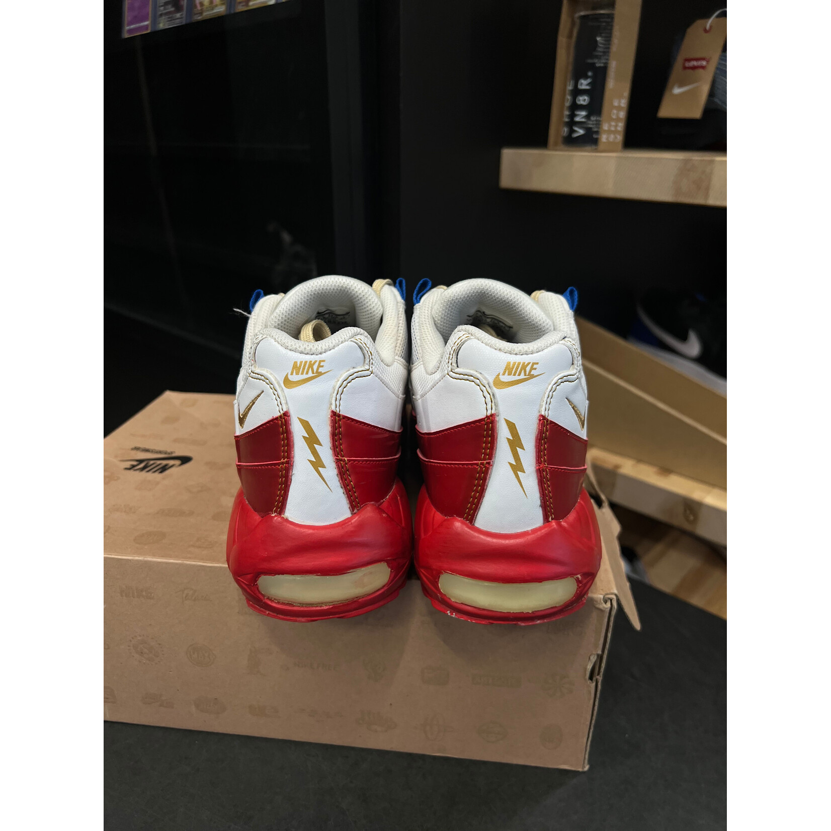 Nike Nike Air Max 95 Doernbecher (2011) Size 10.5, PREOWNED