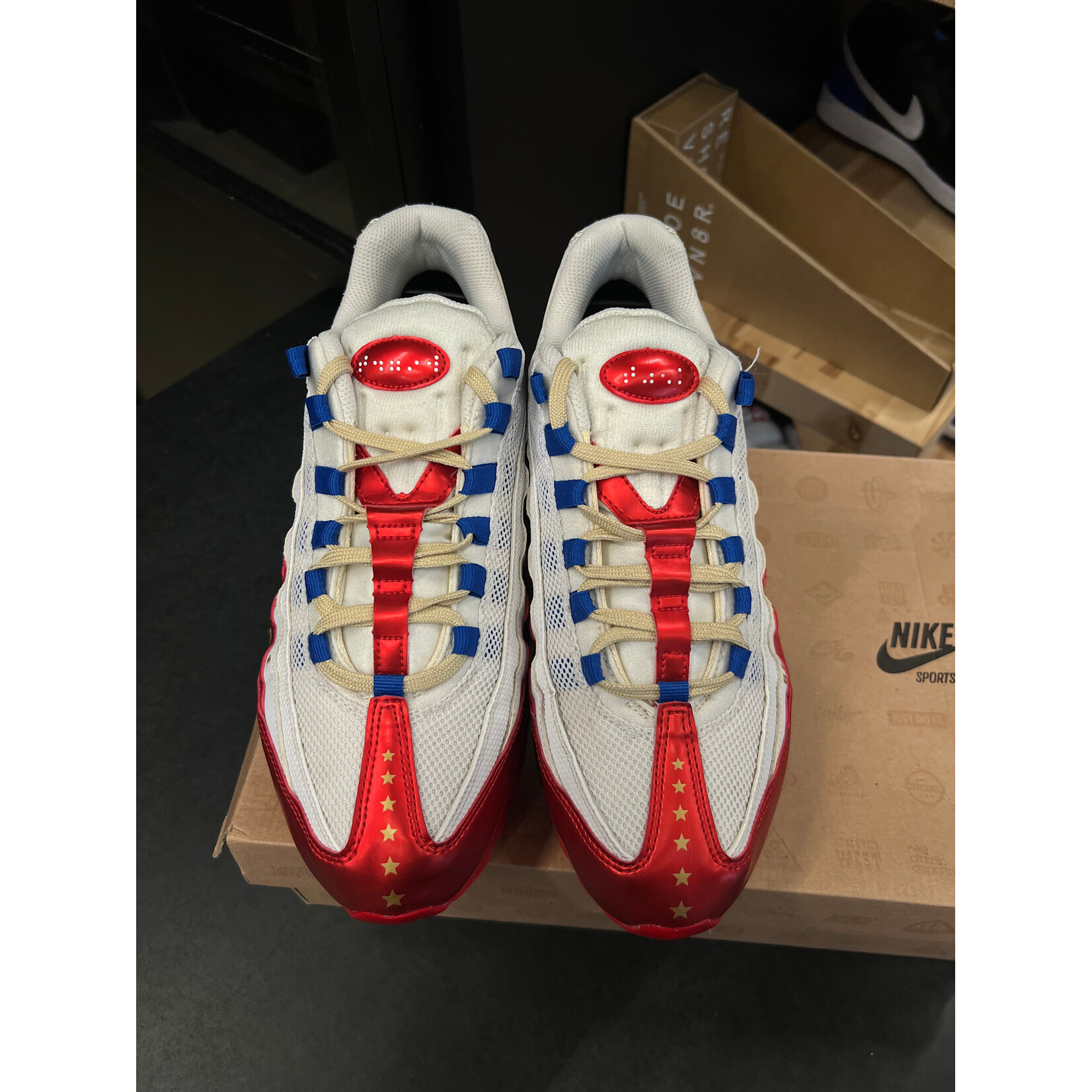 Nike Nike Air Max 95 Doernbecher (2011) Size 10.5, PREOWNED