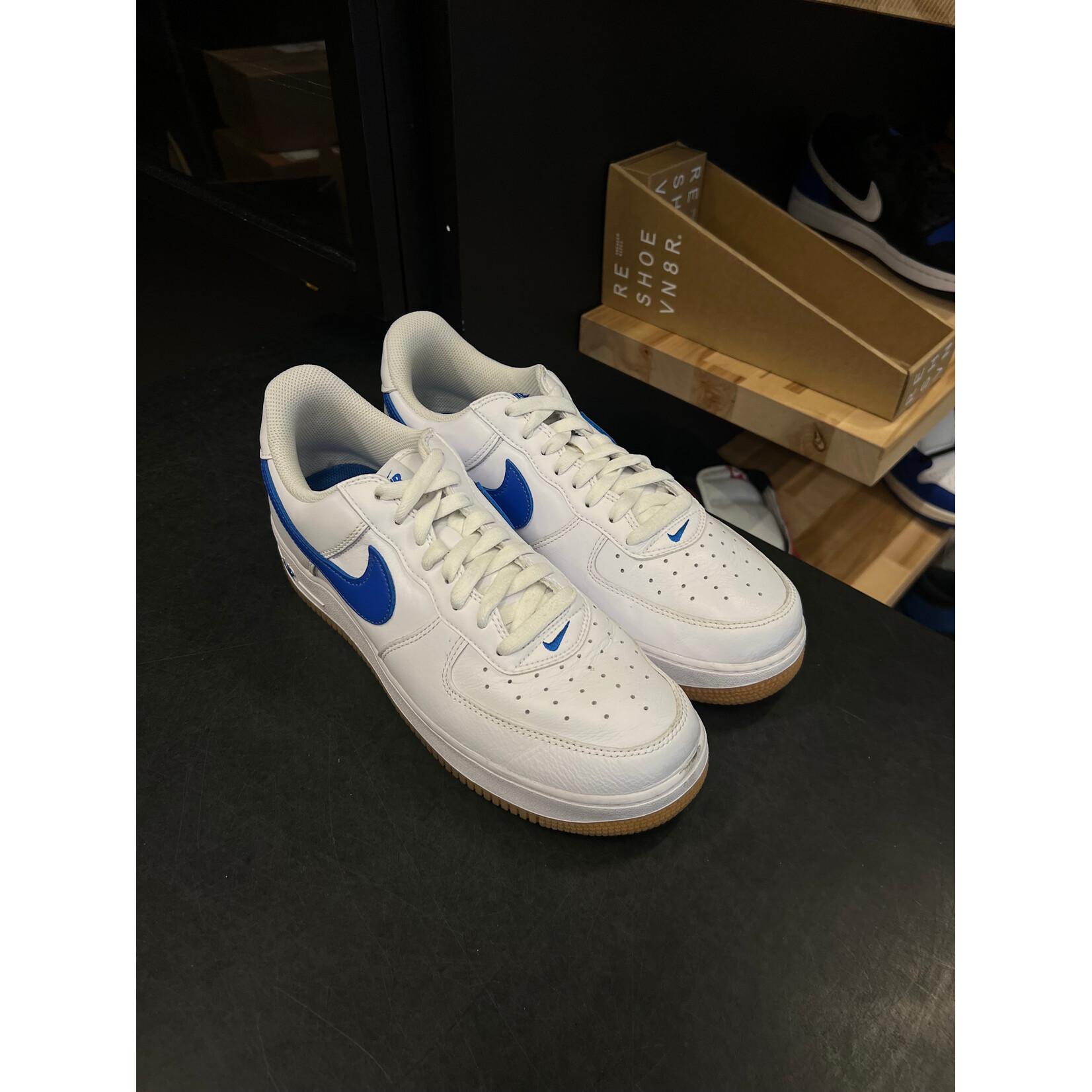 Nike Nike Air Force 1 '07 Low Color of the Month Varsity Royal Gum Size 10.5, PREOWNED