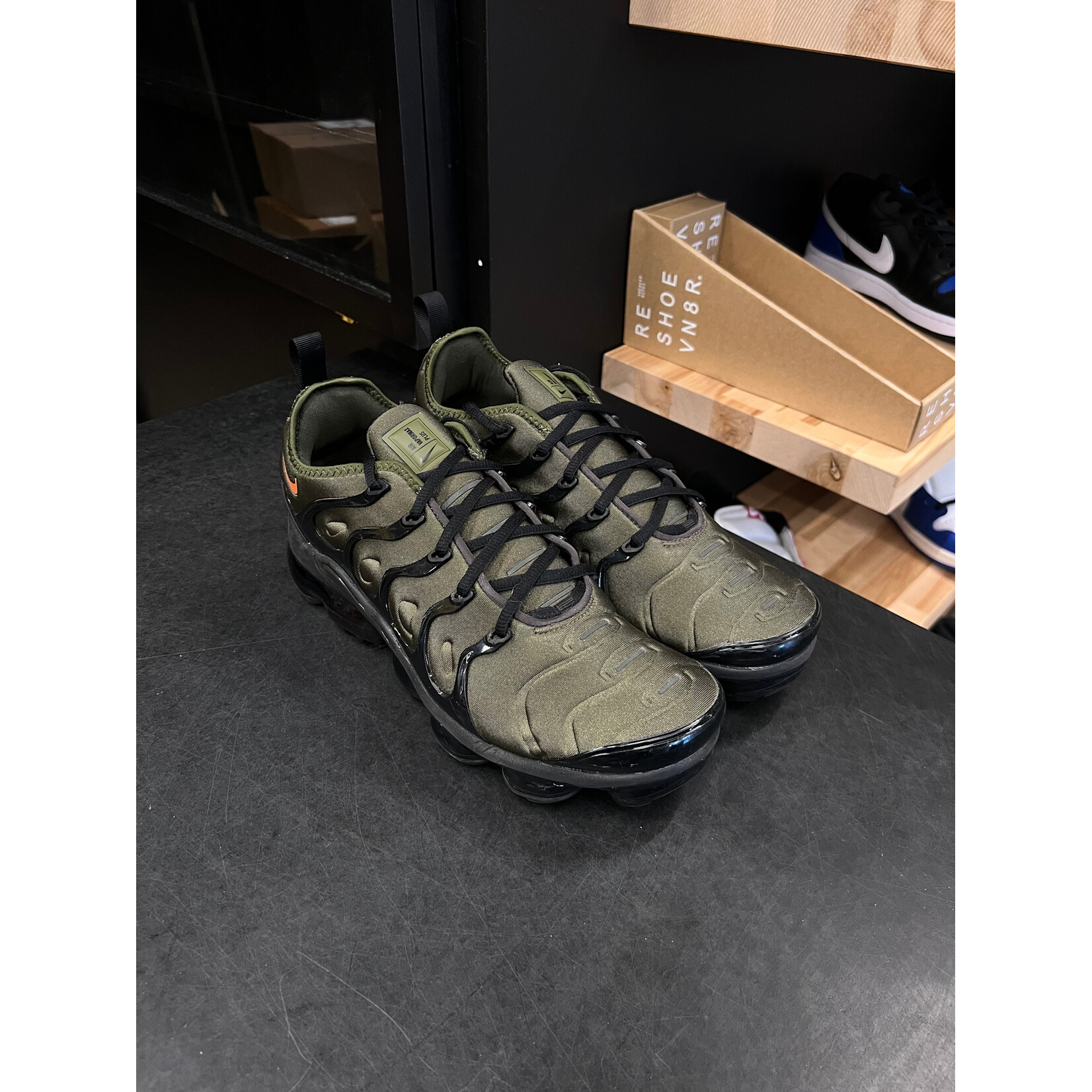 Nike Nike Air VaporMax Plus Rough Green Dark Russet Size 10.5, PREOWNED