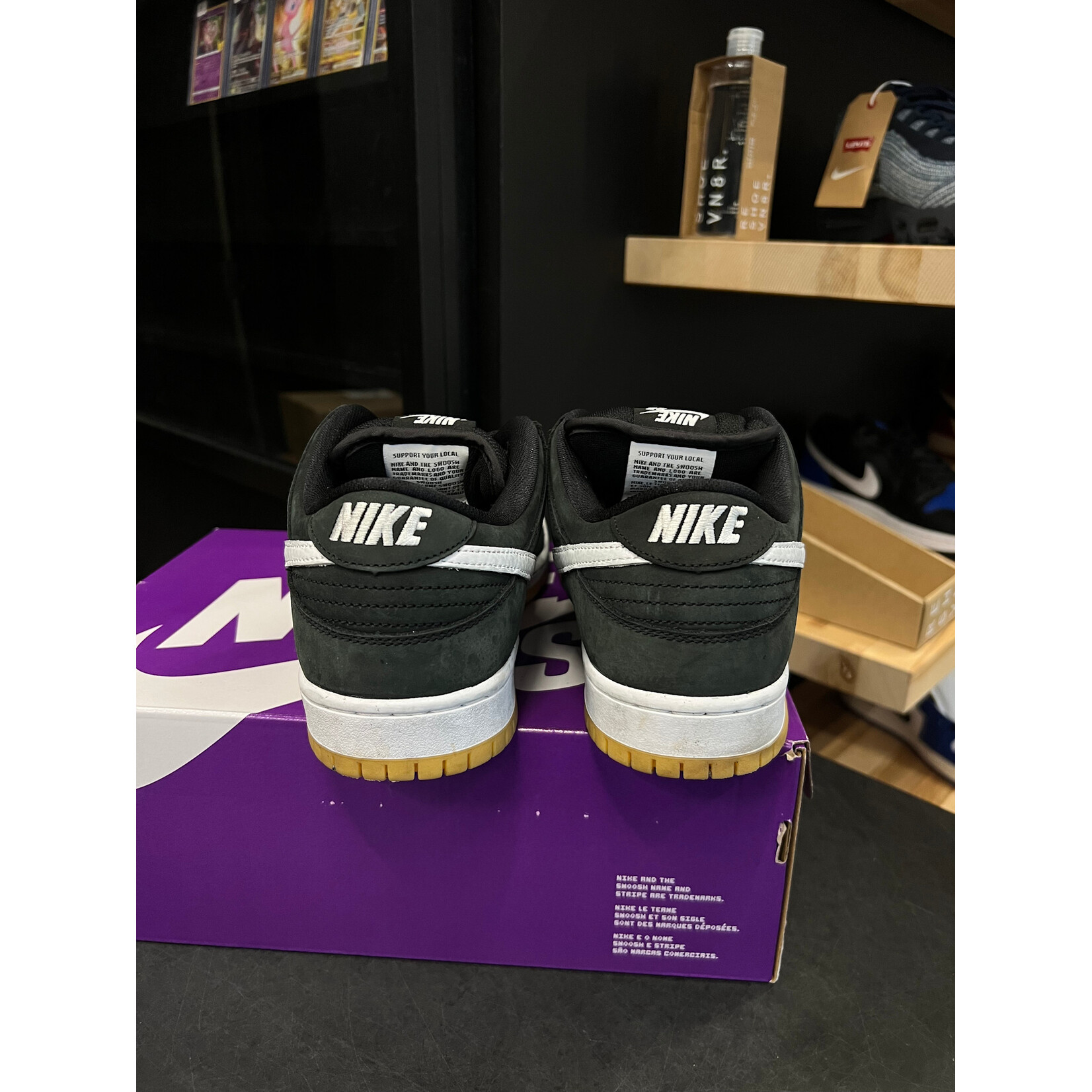 Nike Nike SB Dunk Low Pro Black Gum Size 10.5, PREOWNED