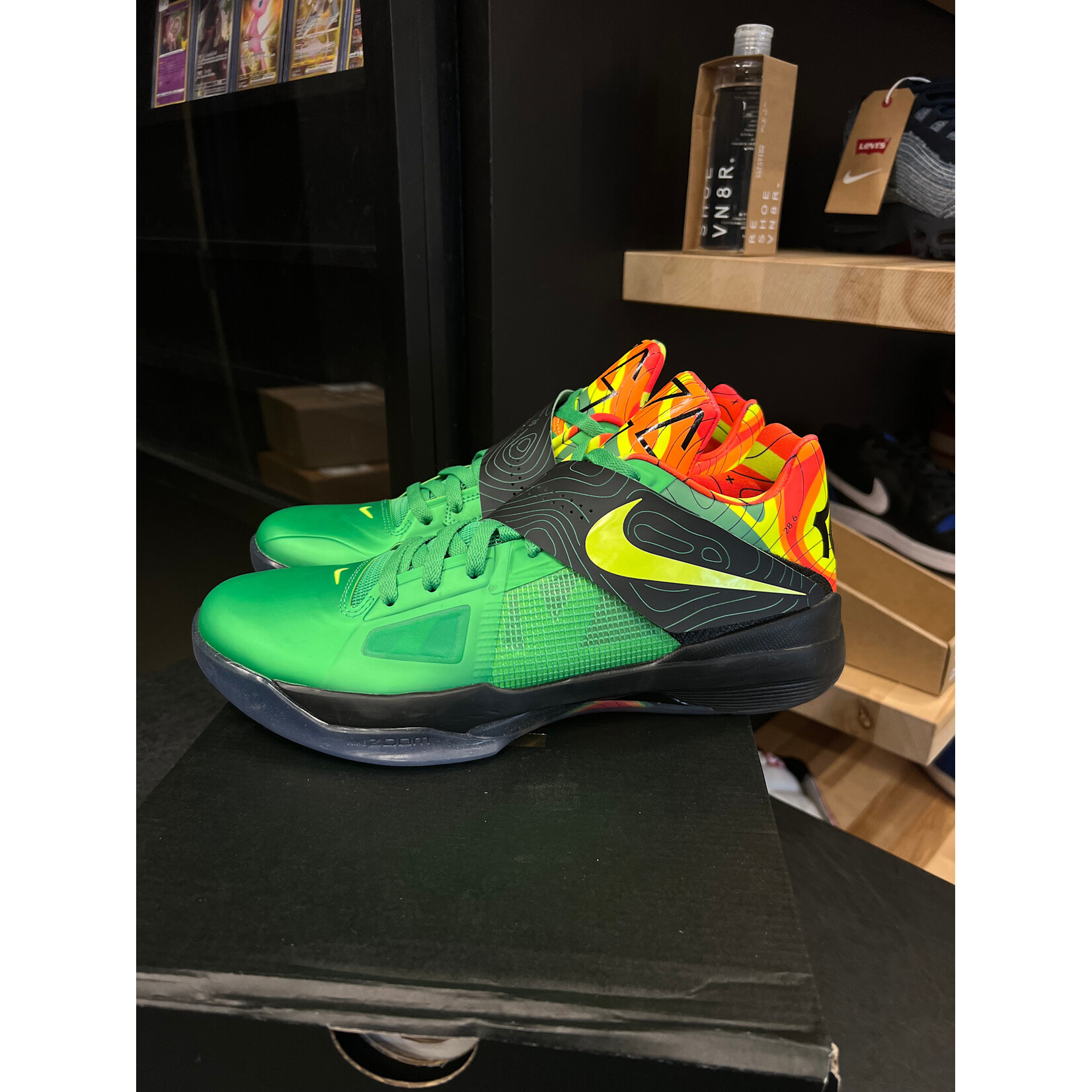 Nike Nike KD 4 Weatherman (2024) Size 10.5, PREOWNED