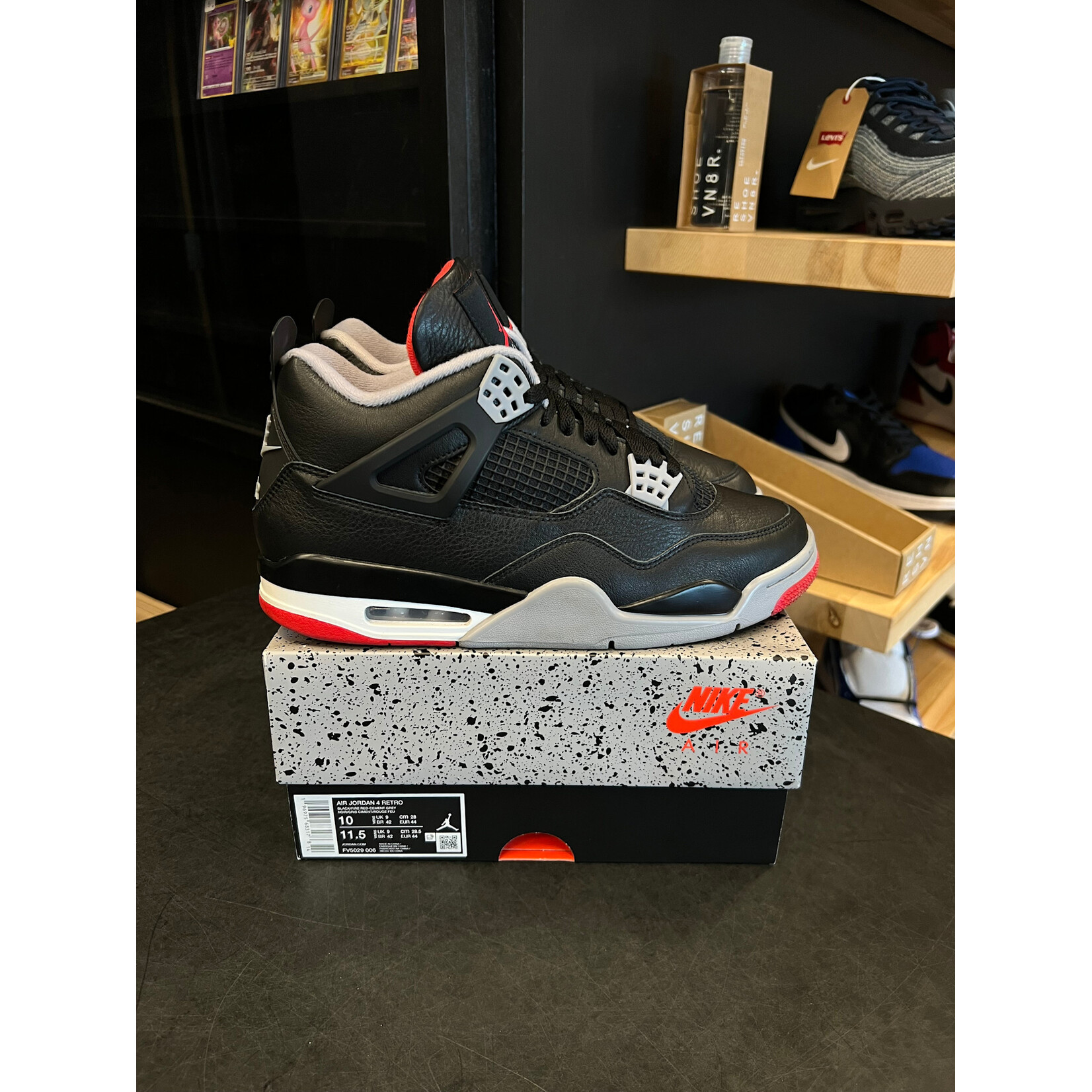 Jordan Jordan 4 Retro Bred Reimagined Size 10, PREOWNED