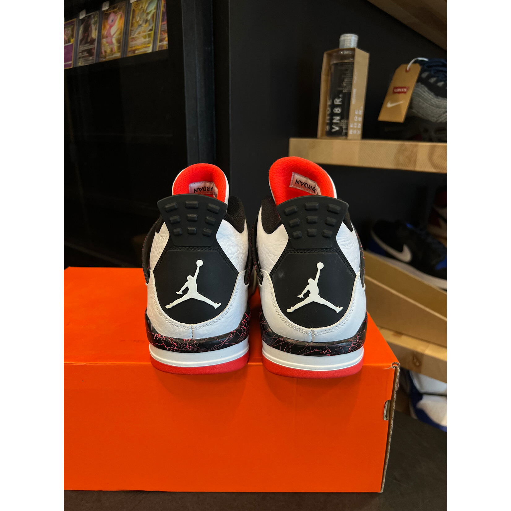 Jordan Jordan 4 Retro Flight Nostalgia Size 10, PREOWNED
