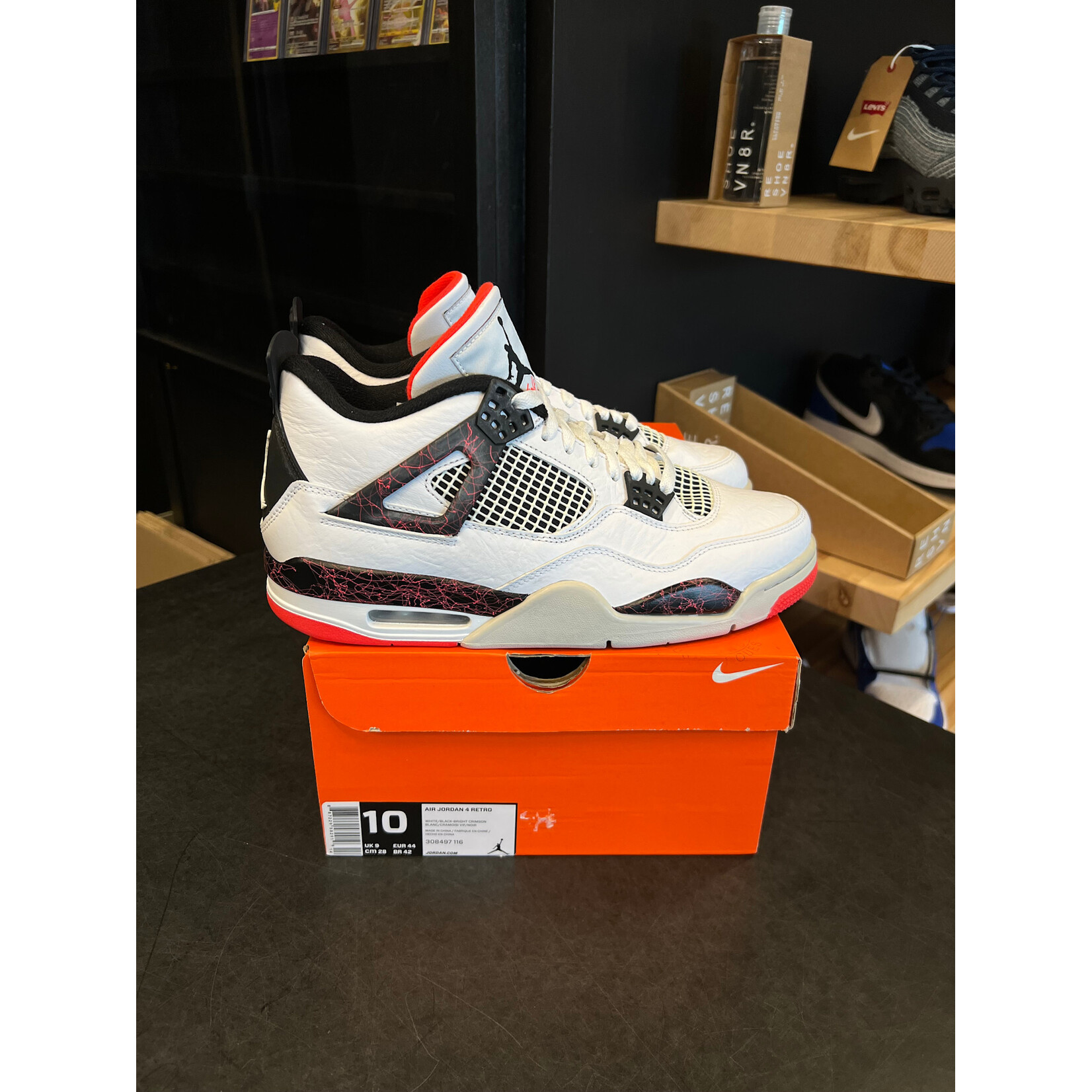 Jordan Jordan 4 Retro Flight Nostalgia Size 10, PREOWNED