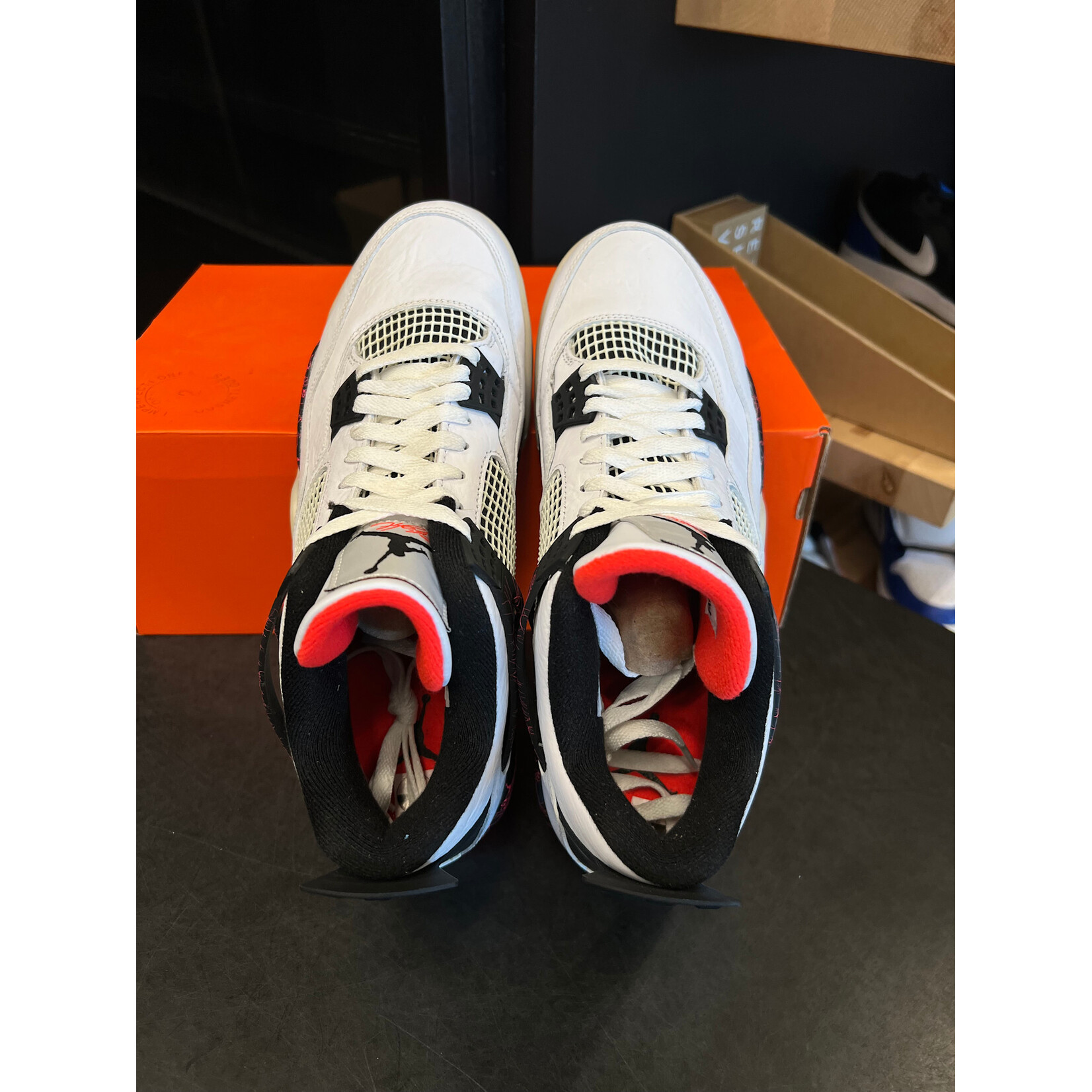 Jordan Jordan 4 Retro Flight Nostalgia Size 10, PREOWNED
