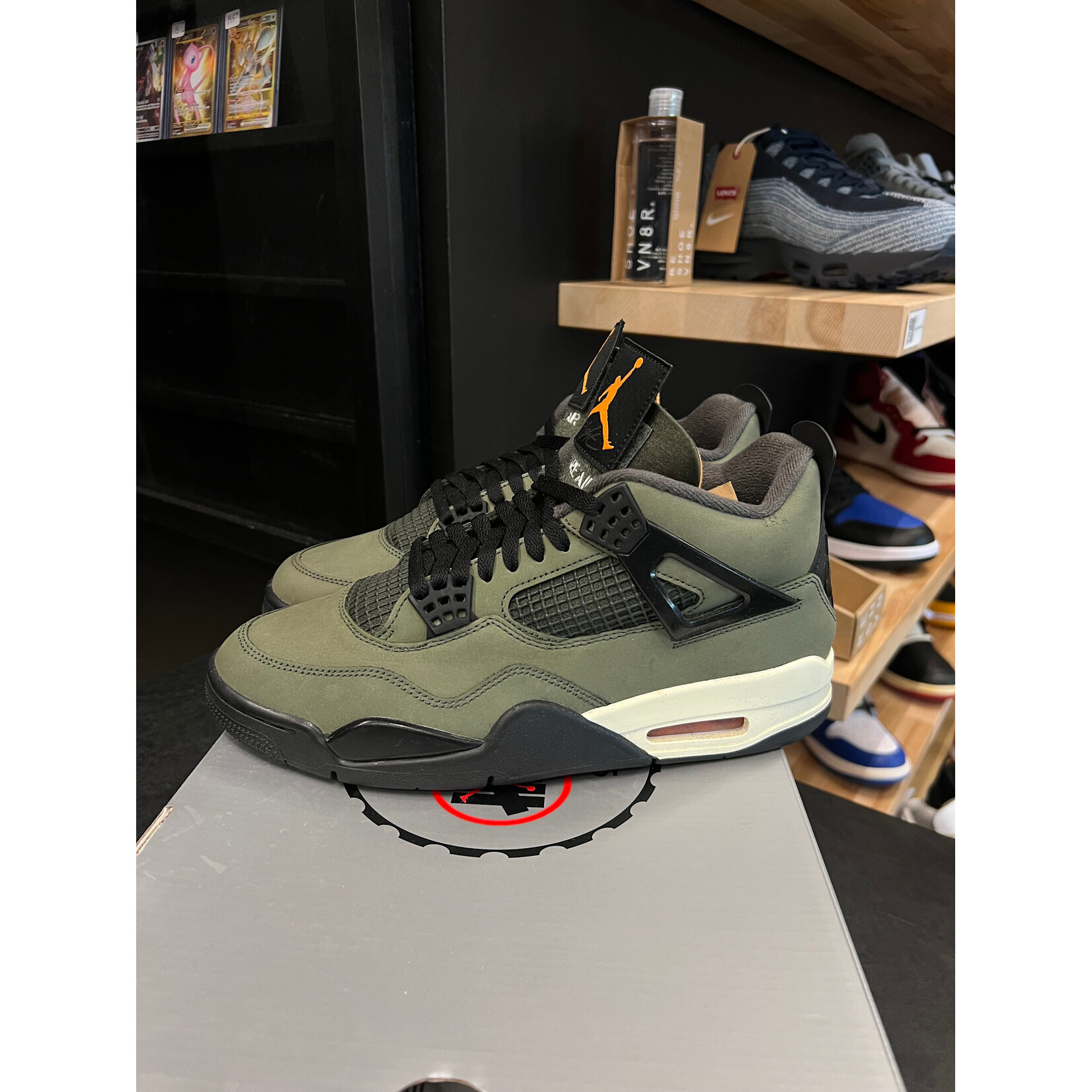 Jordan Jordan 4 Retro OG SP Undefeated (2025) Size 9.5, PREOWNED