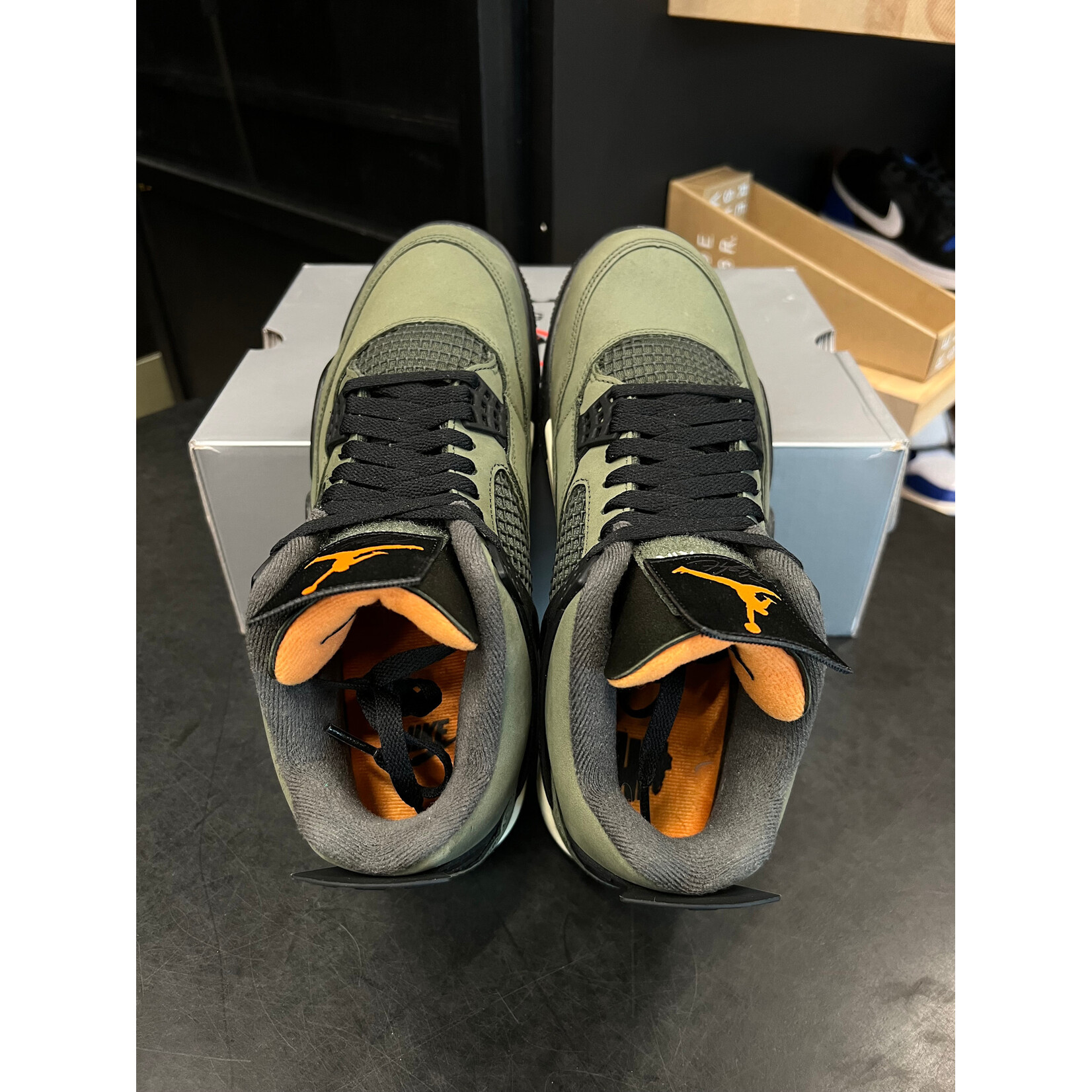 Jordan Jordan 4 Retro OG SP Undefeated (2025) Size 9.5, PREOWNED